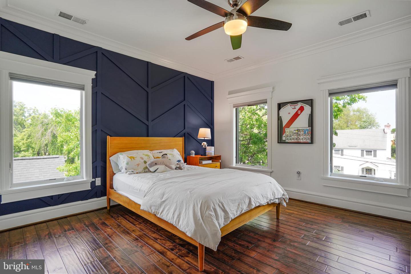 856 N HARRISON ST, ARLINGTON, Virginia 22205, 6 Bedrooms Bedrooms, ,5 BathroomsBathrooms,Residential,For sale,856 N HARRISON ST,VAAR2053982 MLS # VAAR2053982