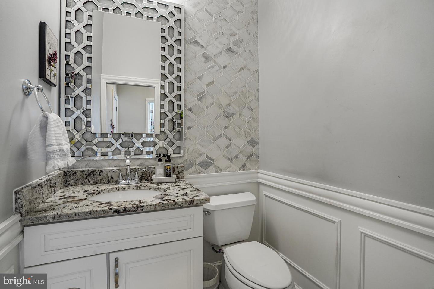 856 N HARRISON ST, ARLINGTON, Virginia 22205, 6 Bedrooms Bedrooms, ,5 BathroomsBathrooms,Residential,For sale,856 N HARRISON ST,VAAR2053982 MLS # VAAR2053982