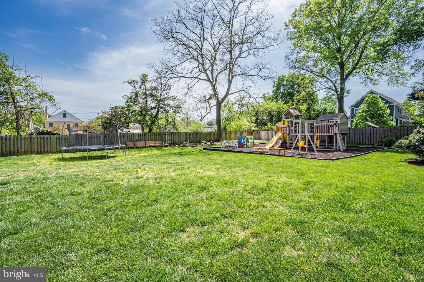 856 N HARRISON ST, ARLINGTON, Virginia 22205, 6 Bedrooms Bedrooms, ,5 BathroomsBathrooms,Residential,For sale,856 N HARRISON ST,VAAR2053982 MLS # VAAR2053982