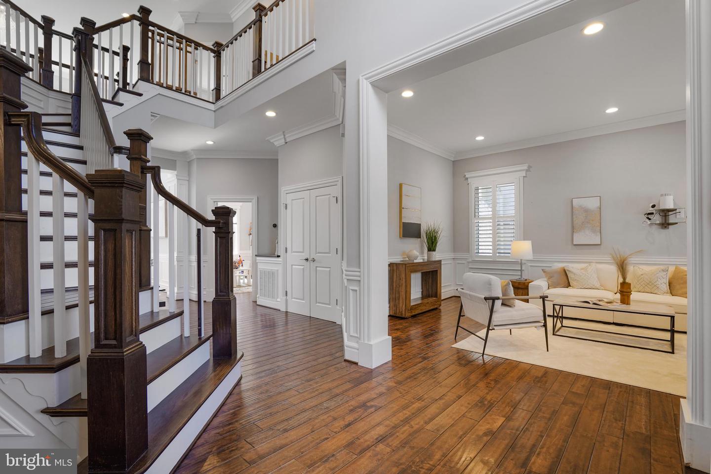 856 N HARRISON ST, ARLINGTON, Virginia 22205, 6 Bedrooms Bedrooms, ,5 BathroomsBathrooms,Residential,For sale,856 N HARRISON ST,VAAR2053982 MLS # VAAR2053982