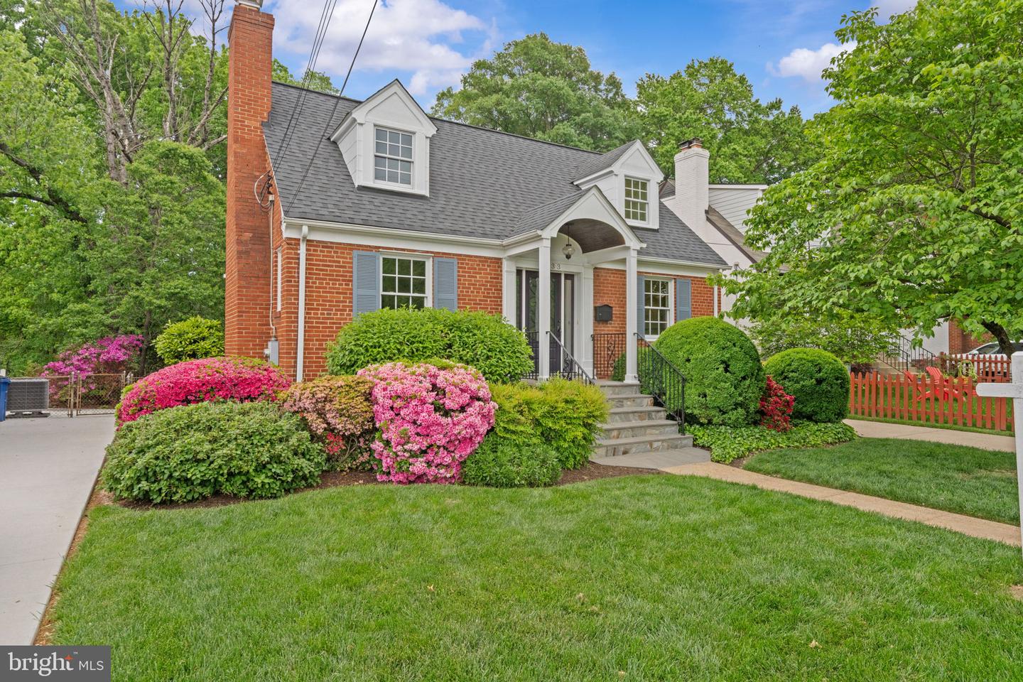 1733 CRESTWOOD DR, ALEXANDRIA, Virginia 22302, 4 Bedrooms Bedrooms, ,2 BathroomsBathrooms,Residential,For sale,1733 CRESTWOOD DR,VAAX2042424 MLS # VAAX2042424