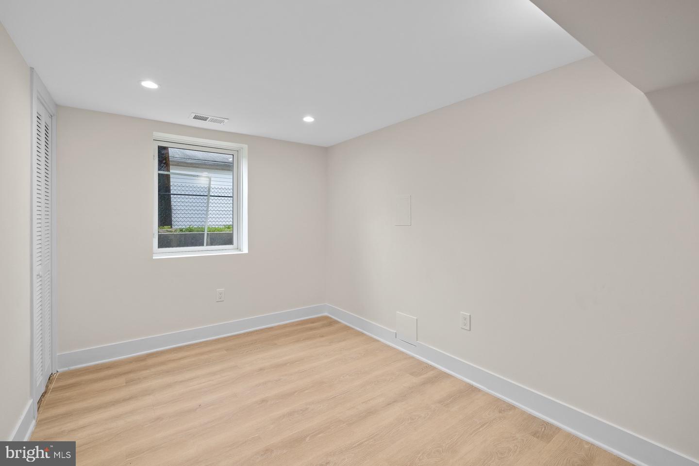 713 CROISSANT PL SE, WASHINGTON, District Of Columbia 20019, 4 Bedrooms Bedrooms, ,4 BathroomsBathrooms,Residential,For sale,713 CROISSANT PL SE,DCDC2188412 MLS # DCDC2188412