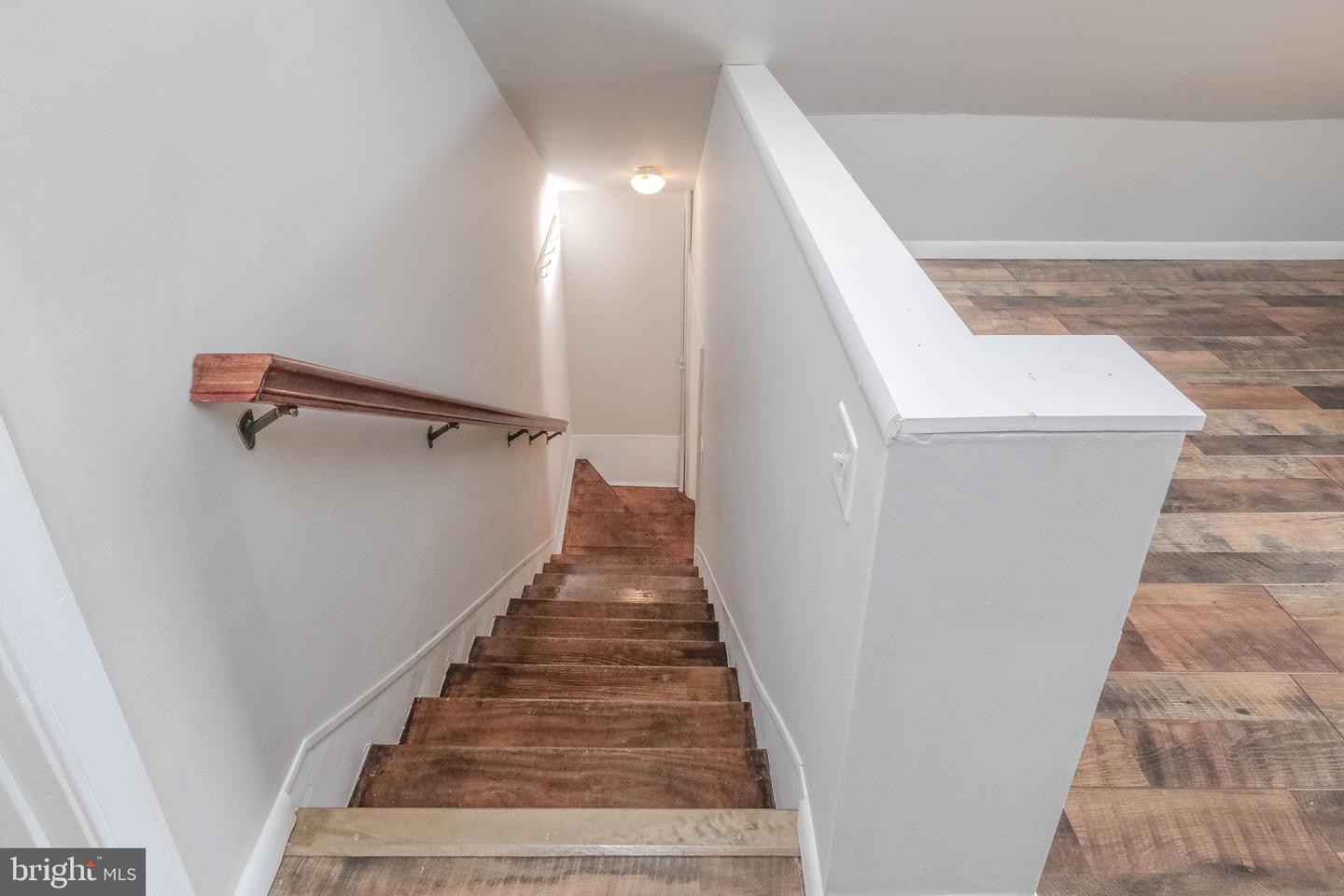 132 W 12TH ST, FRONT ROYAL, Virginia 22630, 3 Bedrooms Bedrooms, 8 Rooms Rooms,1 BathroomBathrooms,Residential,For sale,132 W 12TH ST,VAWR2010536 MLS # VAWR2010536