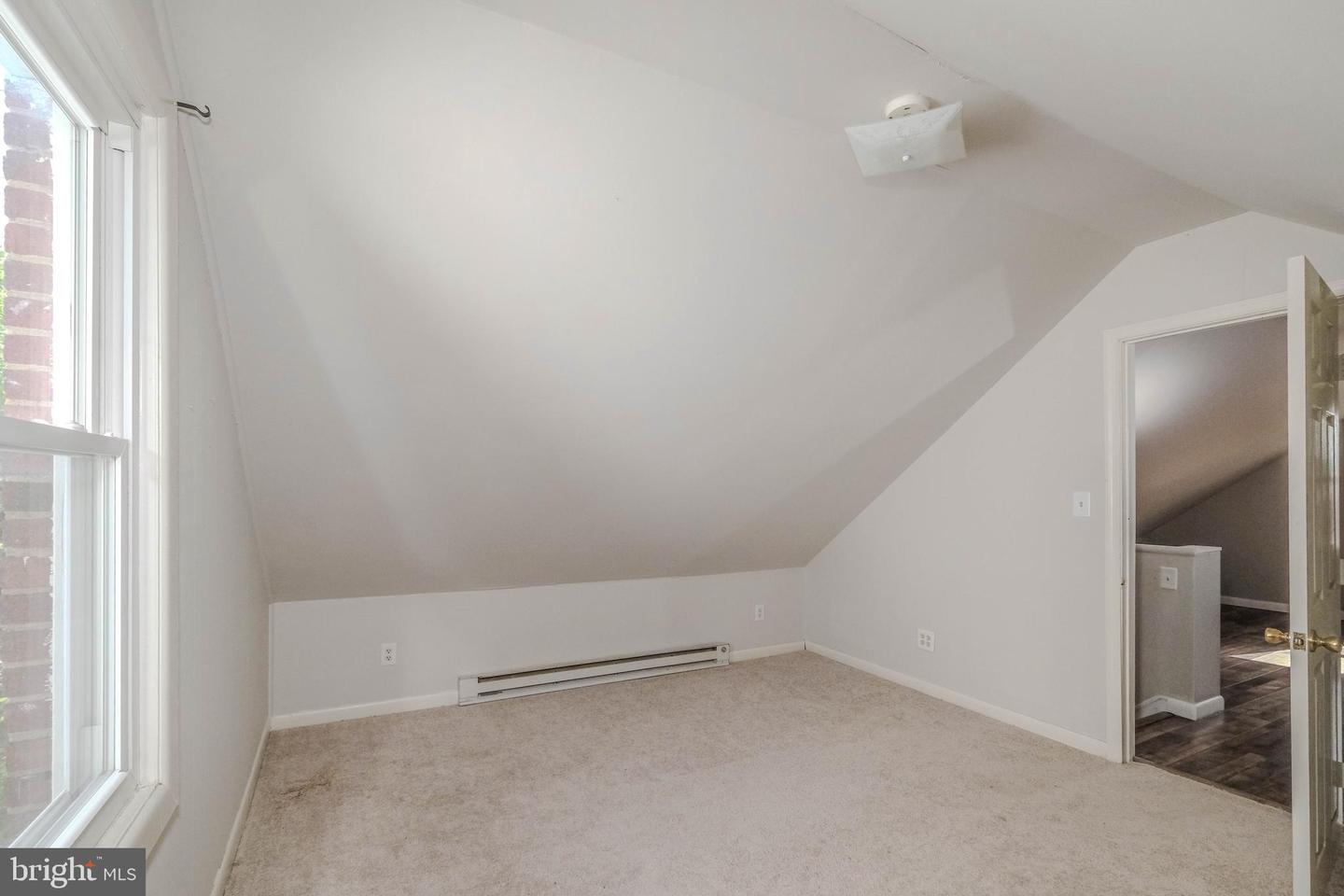 132 W 12TH ST, FRONT ROYAL, Virginia 22630, 3 Bedrooms Bedrooms, 8 Rooms Rooms,1 BathroomBathrooms,Residential,For sale,132 W 12TH ST,VAWR2010536 MLS # VAWR2010536