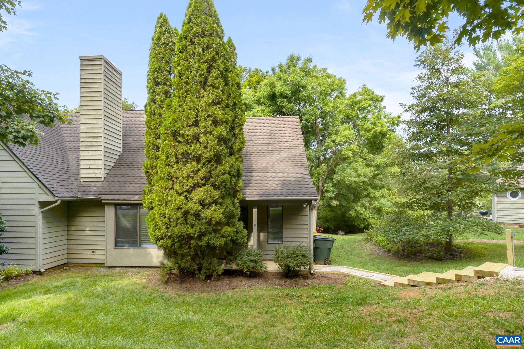 1018 HIGHLANDS DR, CHARLOTTESVILLE, Virginia 22901, 2 Bedrooms Bedrooms, ,2 BathroomsBathrooms,Residential,1018 HIGHLANDS DR,660192 MLS # 660192