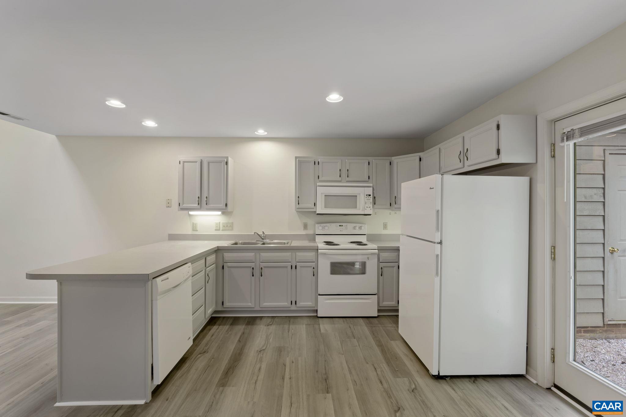 1018 HIGHLANDS DR, CHARLOTTESVILLE, Virginia 22901, 2 Bedrooms Bedrooms, ,2 BathroomsBathrooms,Residential,1018 HIGHLANDS DR,660192 MLS # 660192