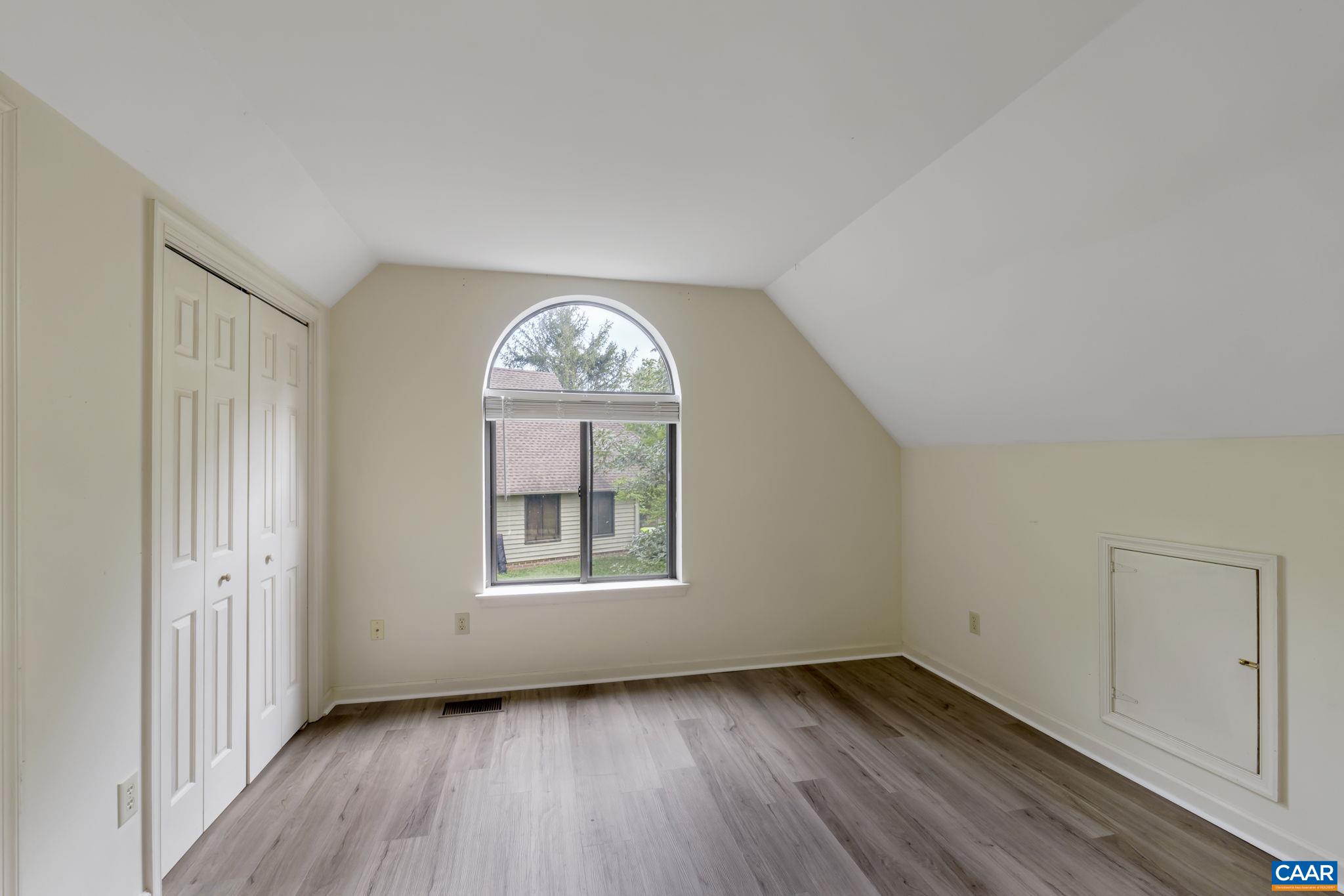 1018 HIGHLANDS DR, CHARLOTTESVILLE, Virginia 22901, 2 Bedrooms Bedrooms, ,2 BathroomsBathrooms,Residential,1018 HIGHLANDS DR,660192 MLS # 660192