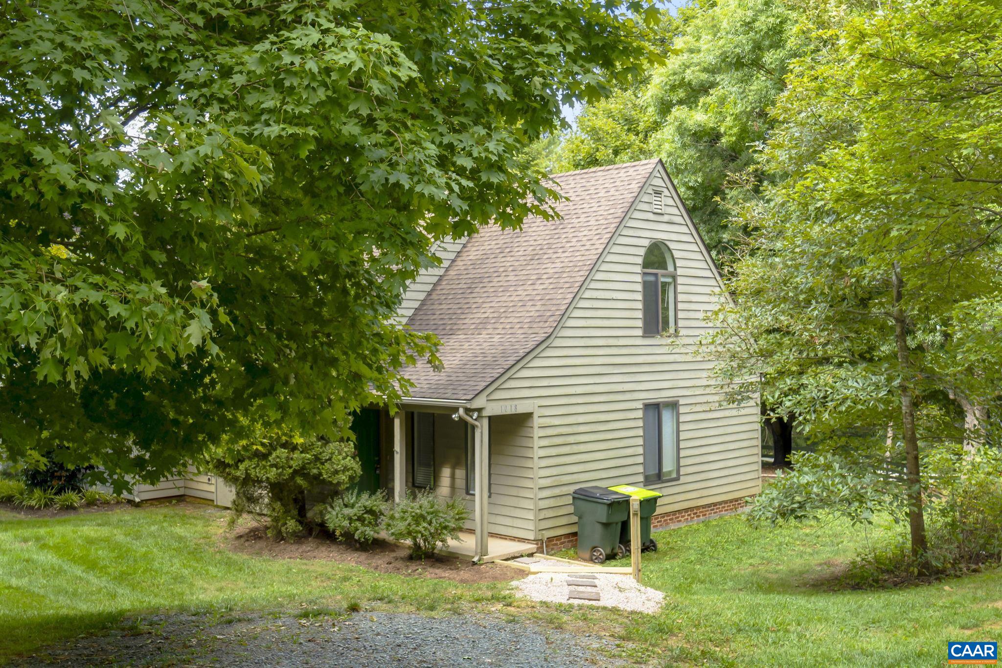 1018 HIGHLANDS DR, CHARLOTTESVILLE, Virginia 22901, 2 Bedrooms Bedrooms, ,2 BathroomsBathrooms,Residential,1018 HIGHLANDS DR,660192 MLS # 660192