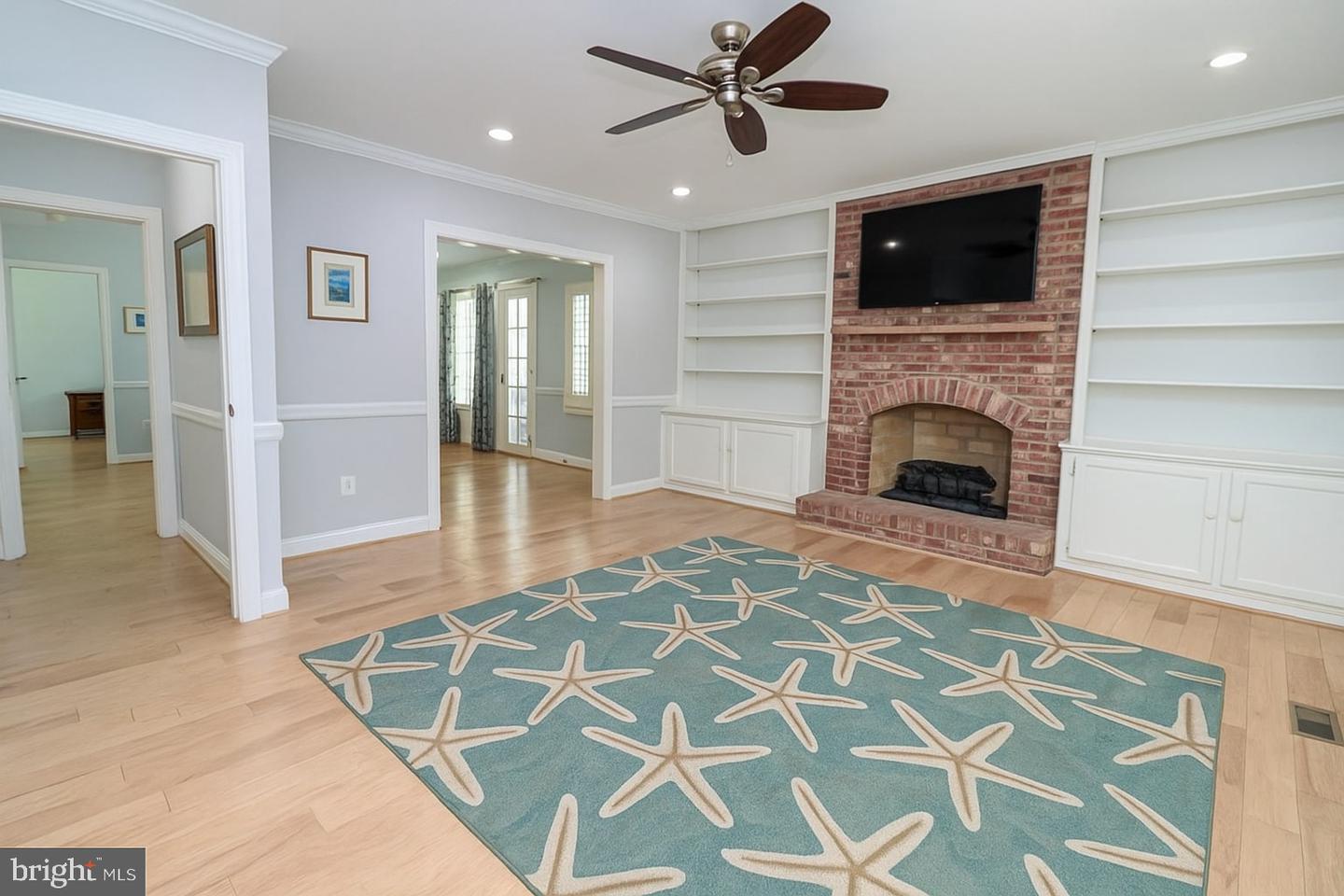 5810 HANNORA LN, FAIRFAX STATION, Virginia 22039, 5 Bedrooms Bedrooms, ,3 BathroomsBathrooms,Residential,For sale,5810 HANNORA LN,VAFX2226698 MLS # VAFX2226698