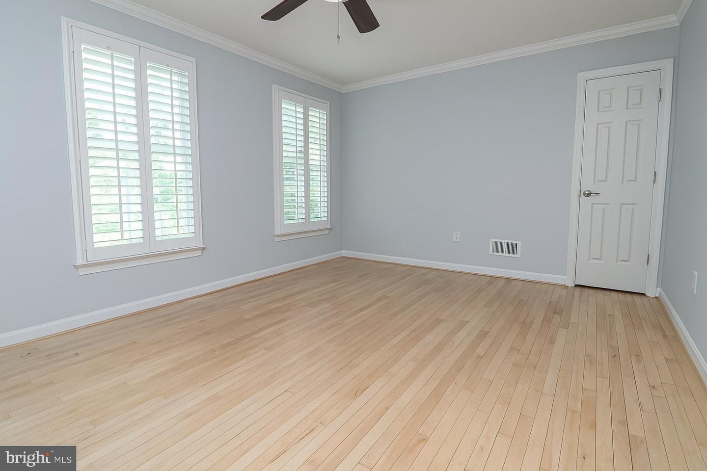 5810 HANNORA LN, FAIRFAX STATION, Virginia 22039, 5 Bedrooms Bedrooms, ,3 BathroomsBathrooms,Residential,For sale,5810 HANNORA LN,VAFX2226698 MLS # VAFX2226698