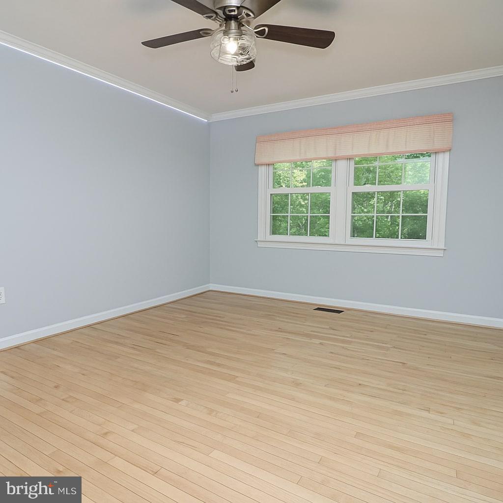 5810 HANNORA LN, FAIRFAX STATION, Virginia 22039, 5 Bedrooms Bedrooms, ,3 BathroomsBathrooms,Residential,For sale,5810 HANNORA LN,VAFX2226698 MLS # VAFX2226698