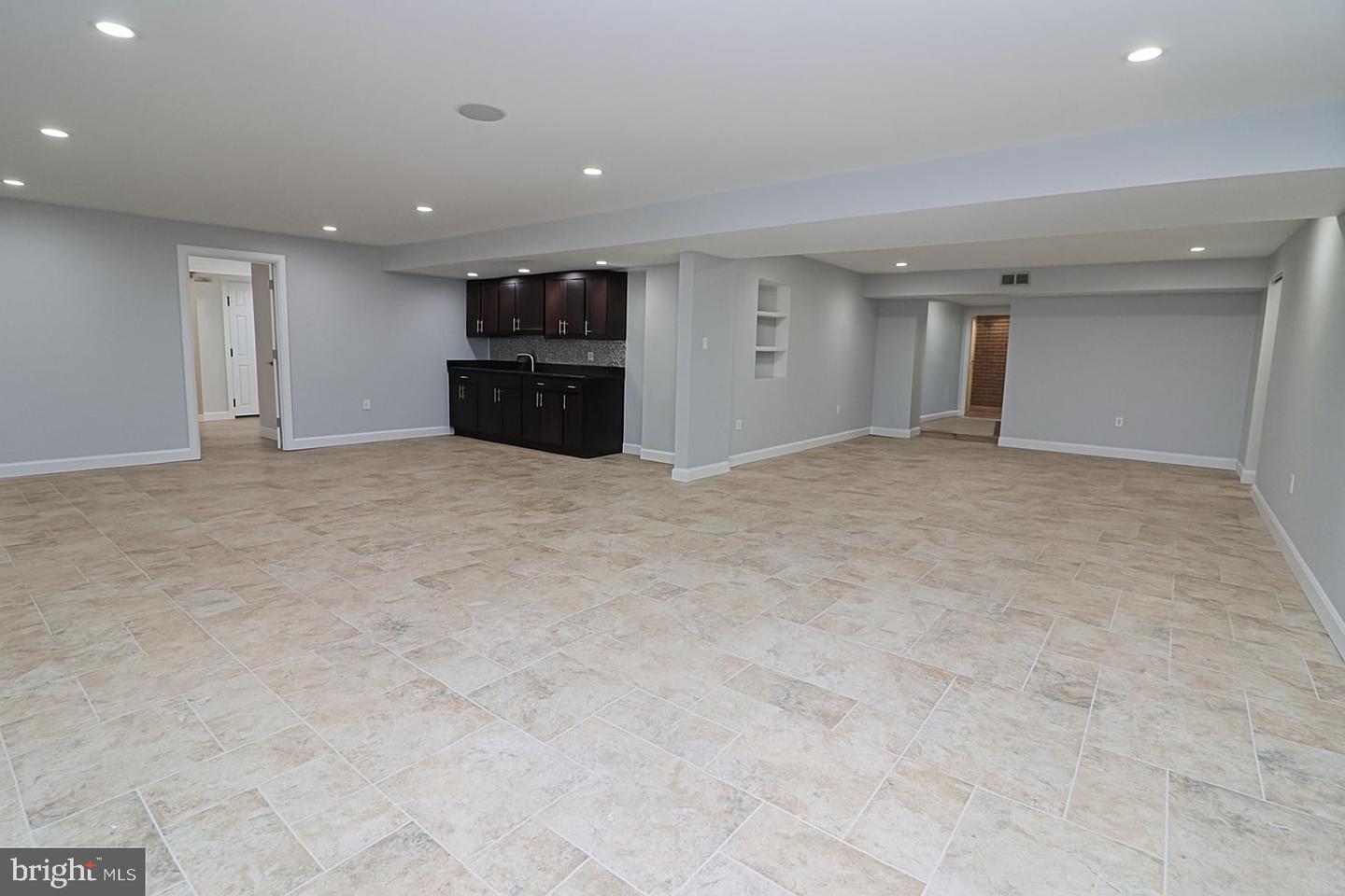 5810 HANNORA LN, FAIRFAX STATION, Virginia 22039, 5 Bedrooms Bedrooms, ,3 BathroomsBathrooms,Residential,For sale,5810 HANNORA LN,VAFX2226698 MLS # VAFX2226698