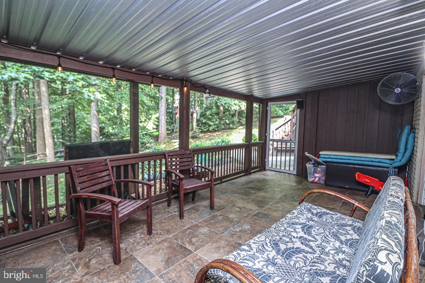 5810 HANNORA LN, FAIRFAX STATION, Virginia 22039, 5 Bedrooms Bedrooms, ,3 BathroomsBathrooms,Residential,For sale,5810 HANNORA LN,VAFX2226698 MLS # VAFX2226698