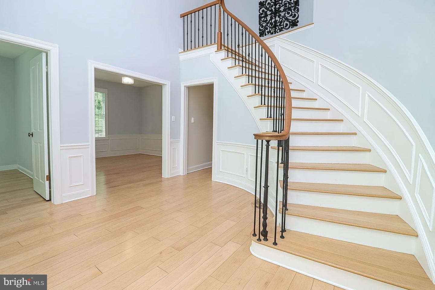 5810 HANNORA LN, FAIRFAX STATION, Virginia 22039, 5 Bedrooms Bedrooms, ,3 BathroomsBathrooms,Residential,For sale,5810 HANNORA LN,VAFX2226698 MLS # VAFX2226698
