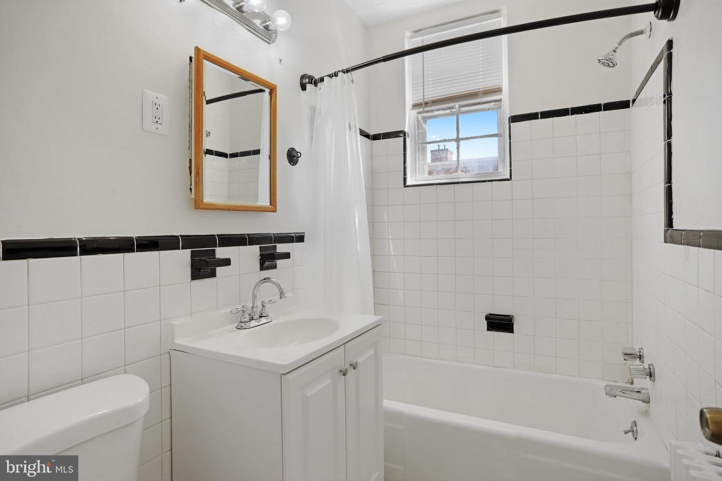 1446 TUCKERMAN ST NW #306, WASHINGTON, District Of Columbia 20011, 1 Bedroom Bedrooms, ,1 BathroomBathrooms,Residential,For sale,1446 TUCKERMAN ST NW #306,DCDC2189424 MLS # DCDC2189424