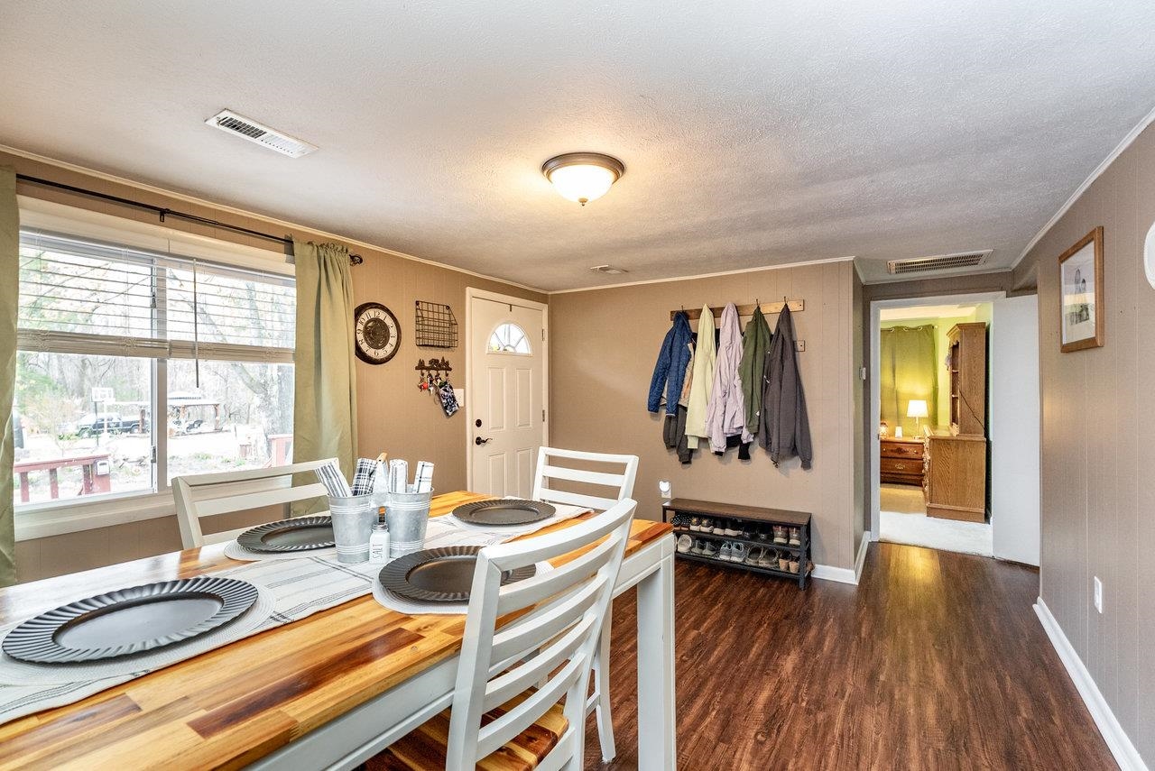 275 IDA HOLLOW RD, LURAY, Virginia 22835, 2 Bedrooms Bedrooms, ,1 BathroomBathrooms,Residential,275 IDA HOLLOW RD,662720 MLS # 662720