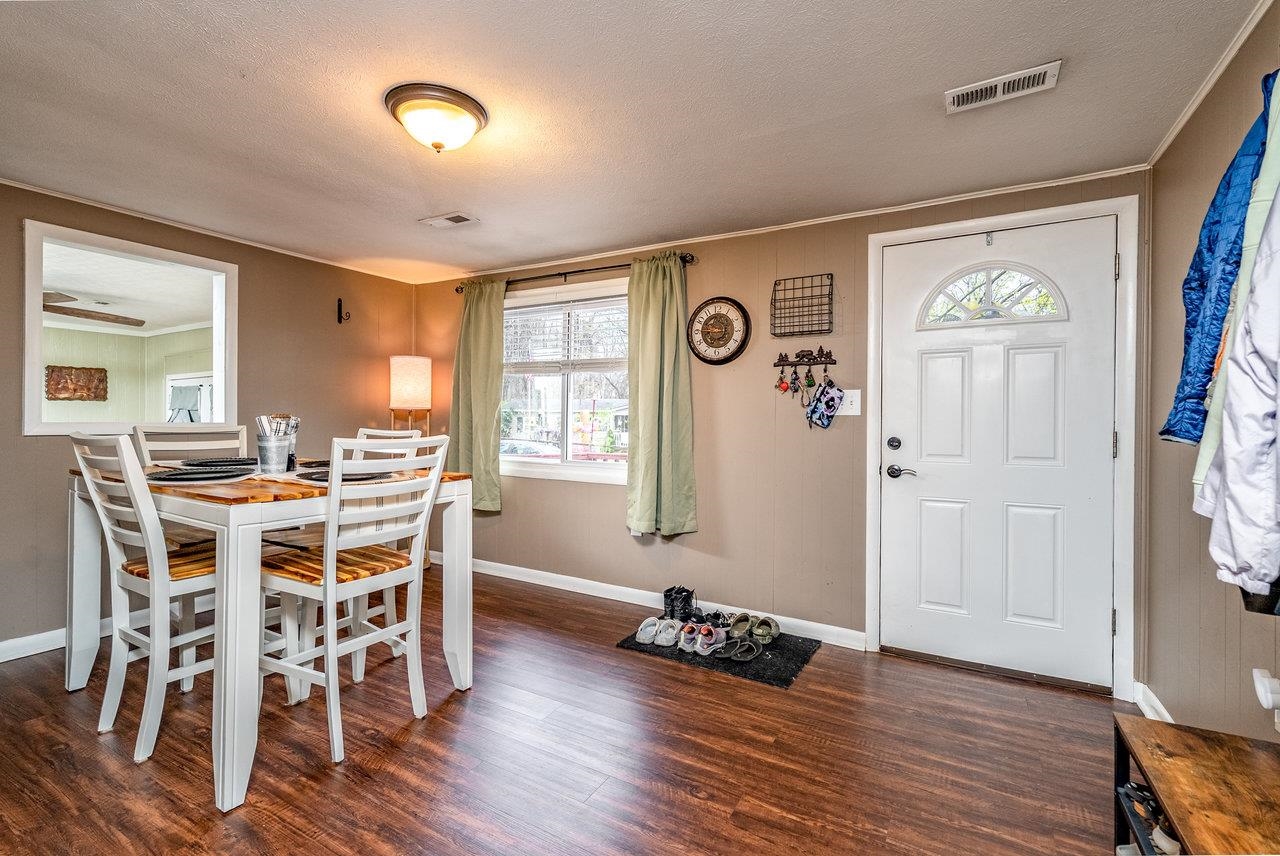 275 IDA HOLLOW RD, LURAY, Virginia 22835, 2 Bedrooms Bedrooms, ,1 BathroomBathrooms,Residential,275 IDA HOLLOW RD,662720 MLS # 662720