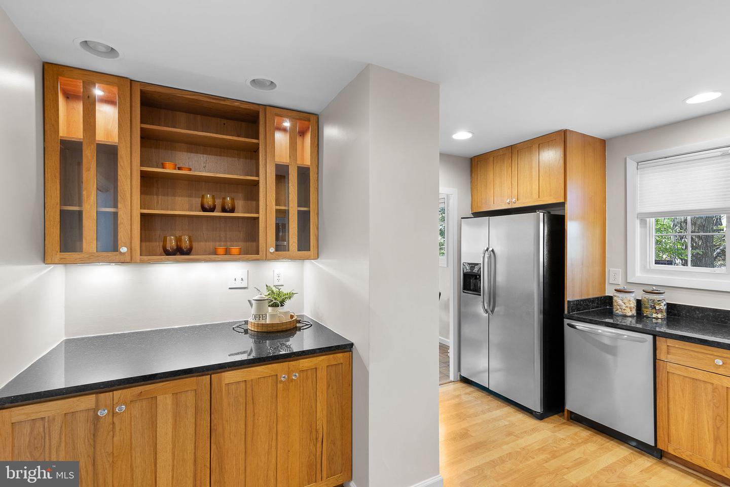 3542 MARTHA CUSTIS DR, ALEXANDRIA, Virginia 22302, 1 Bedroom Bedrooms, ,1 BathroomBathrooms,Residential,For sale,3542 MARTHA CUSTIS DR,VAAX2042772 MLS # VAAX2042772