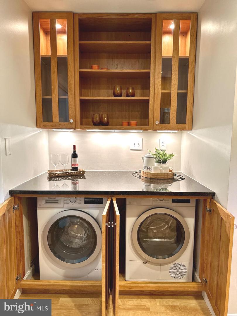 3542 MARTHA CUSTIS DR, ALEXANDRIA, Virginia 22302, 1 Bedroom Bedrooms, ,1 BathroomBathrooms,Residential,For sale,3542 MARTHA CUSTIS DR,VAAX2042772 MLS # VAAX2042772