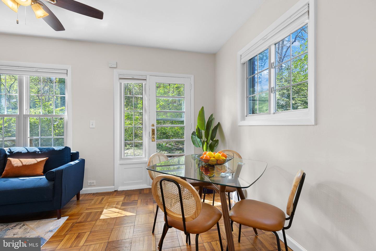 3542 MARTHA CUSTIS DR, ALEXANDRIA, Virginia 22302, 1 Bedroom Bedrooms, ,1 BathroomBathrooms,Residential,For sale,3542 MARTHA CUSTIS DR,VAAX2042772 MLS # VAAX2042772