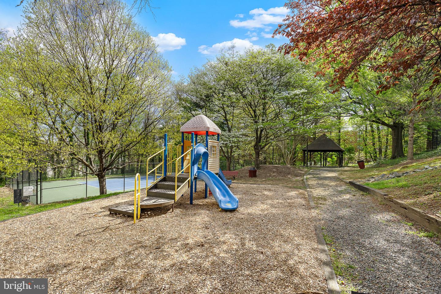 3542 MARTHA CUSTIS DR, ALEXANDRIA, Virginia 22302, 1 Bedroom Bedrooms, ,1 BathroomBathrooms,Residential,For sale,3542 MARTHA CUSTIS DR,VAAX2042772 MLS # VAAX2042772