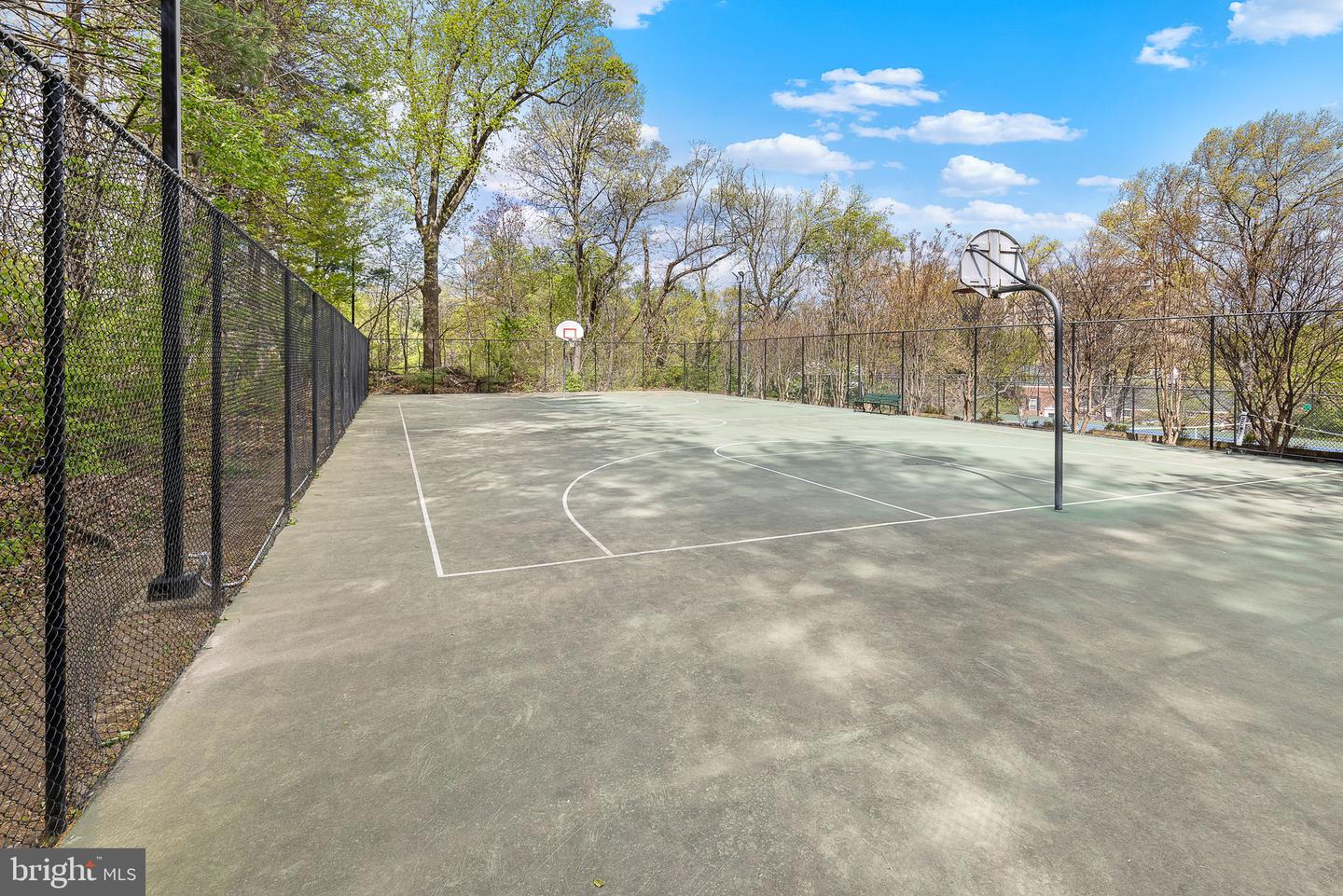 3542 MARTHA CUSTIS DR, ALEXANDRIA, Virginia 22302, 1 Bedroom Bedrooms, ,1 BathroomBathrooms,Residential,For sale,3542 MARTHA CUSTIS DR,VAAX2042772 MLS # VAAX2042772