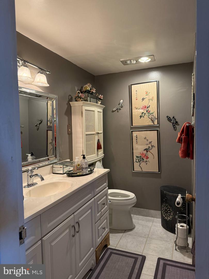 3701 S GEORGE MASON DR DR #1803, FALLS CHURCH, Virginia 22041, 1 Bedroom Bedrooms, ,1 BathroomBathrooms,Residential,For sale,3701 S GEORGE MASON DR DR #1803,VAFX2228038 MLS # VAFX2228038