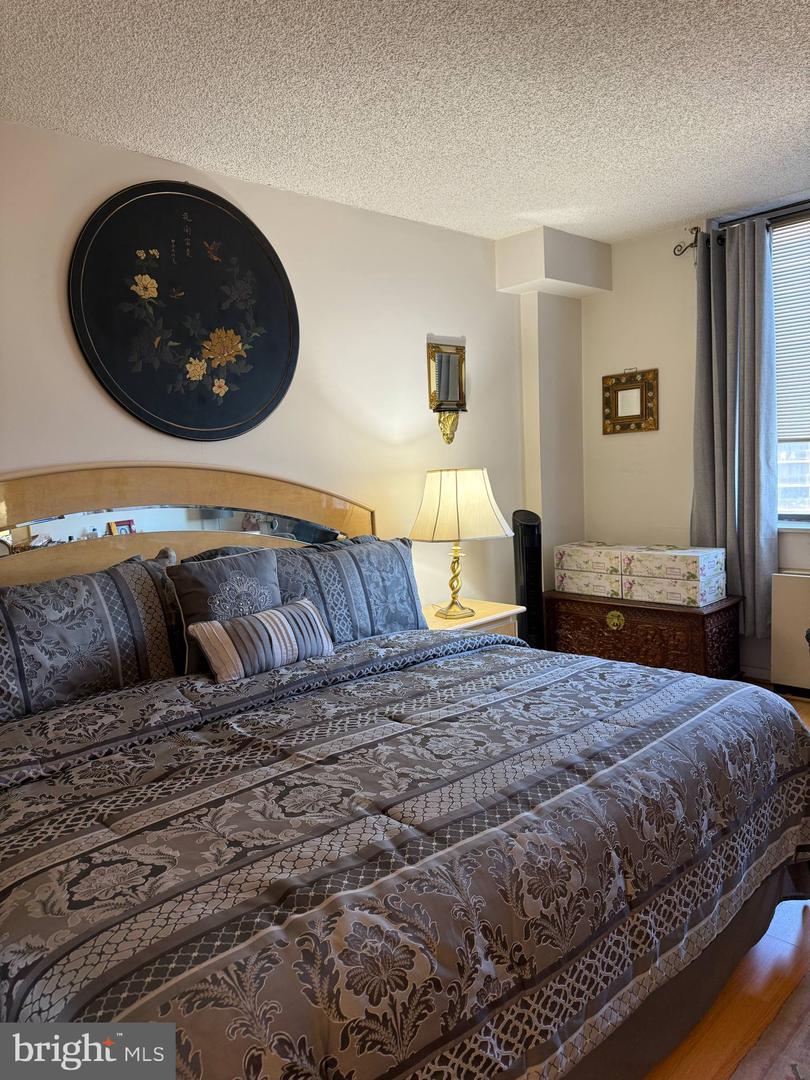 3701 S GEORGE MASON DR DR #1803, FALLS CHURCH, Virginia 22041, 1 Bedroom Bedrooms, ,1 BathroomBathrooms,Residential,For sale,3701 S GEORGE MASON DR DR #1803,VAFX2228038 MLS # VAFX2228038