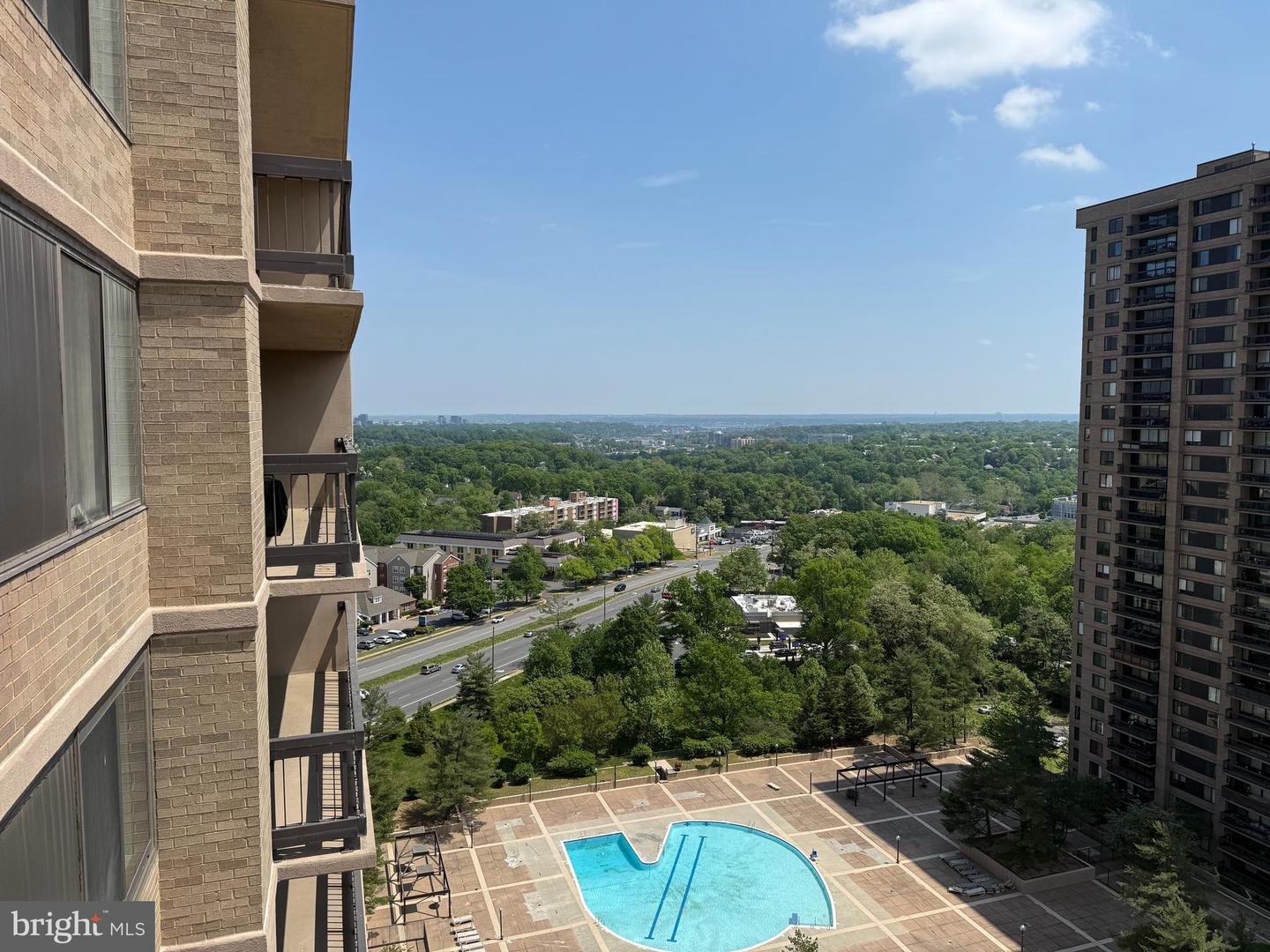 3701 S GEORGE MASON DR DR #1803, FALLS CHURCH, Virginia 22041, 1 Bedroom Bedrooms, ,1 BathroomBathrooms,Residential,For sale,3701 S GEORGE MASON DR DR #1803,VAFX2228038 MLS # VAFX2228038