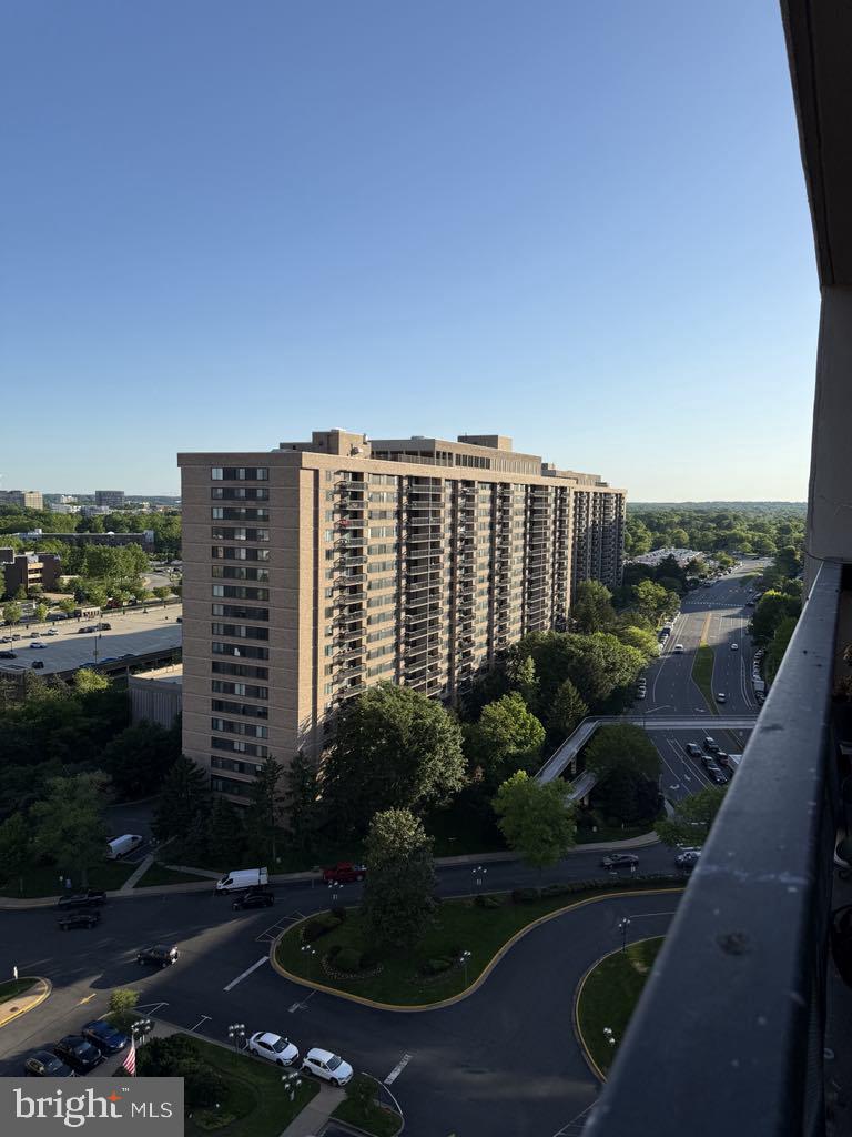 3701 S GEORGE MASON DR DR #1803, FALLS CHURCH, Virginia 22041, 1 Bedroom Bedrooms, ,1 BathroomBathrooms,Residential,For sale,3701 S GEORGE MASON DR DR #1803,VAFX2228038 MLS # VAFX2228038