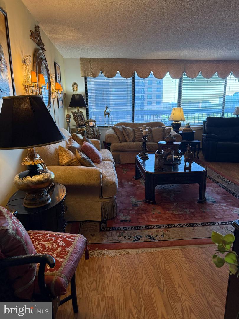 3701 S GEORGE MASON DR DR #1803, FALLS CHURCH, Virginia 22041, 1 Bedroom Bedrooms, ,1 BathroomBathrooms,Residential,For sale,3701 S GEORGE MASON DR DR #1803,VAFX2228038 MLS # VAFX2228038