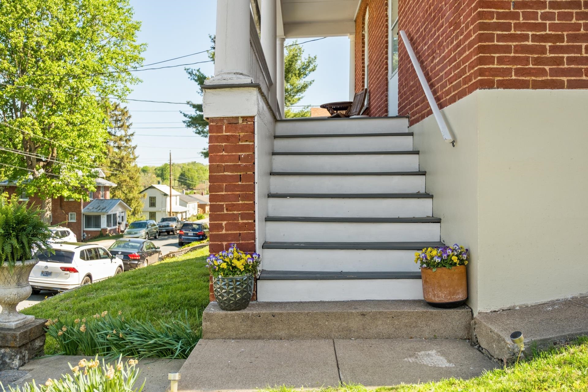 105 LAKE AVE, STAUNTON, Virginia 24401, 3 Bedrooms Bedrooms, ,2 BathroomsBathrooms,Residential,105 LAKE AVE,664018 MLS # 664018