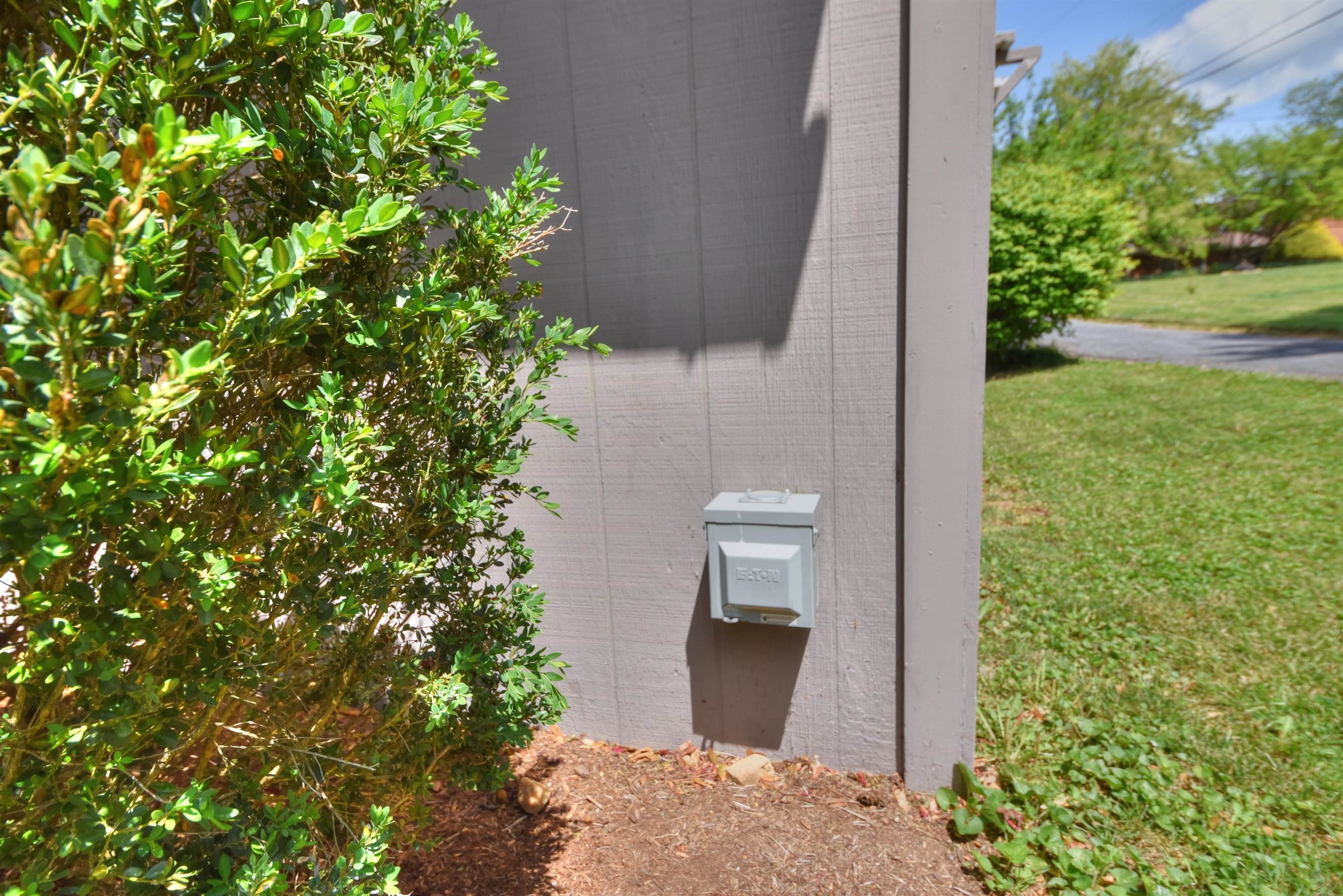 1616 ARMISTEAD RD, WAYNESBORO, Virginia 22980, 3 Bedrooms Bedrooms, ,2 BathroomsBathrooms,Residential,1616 ARMISTEAD RD,664019 MLS # 664019