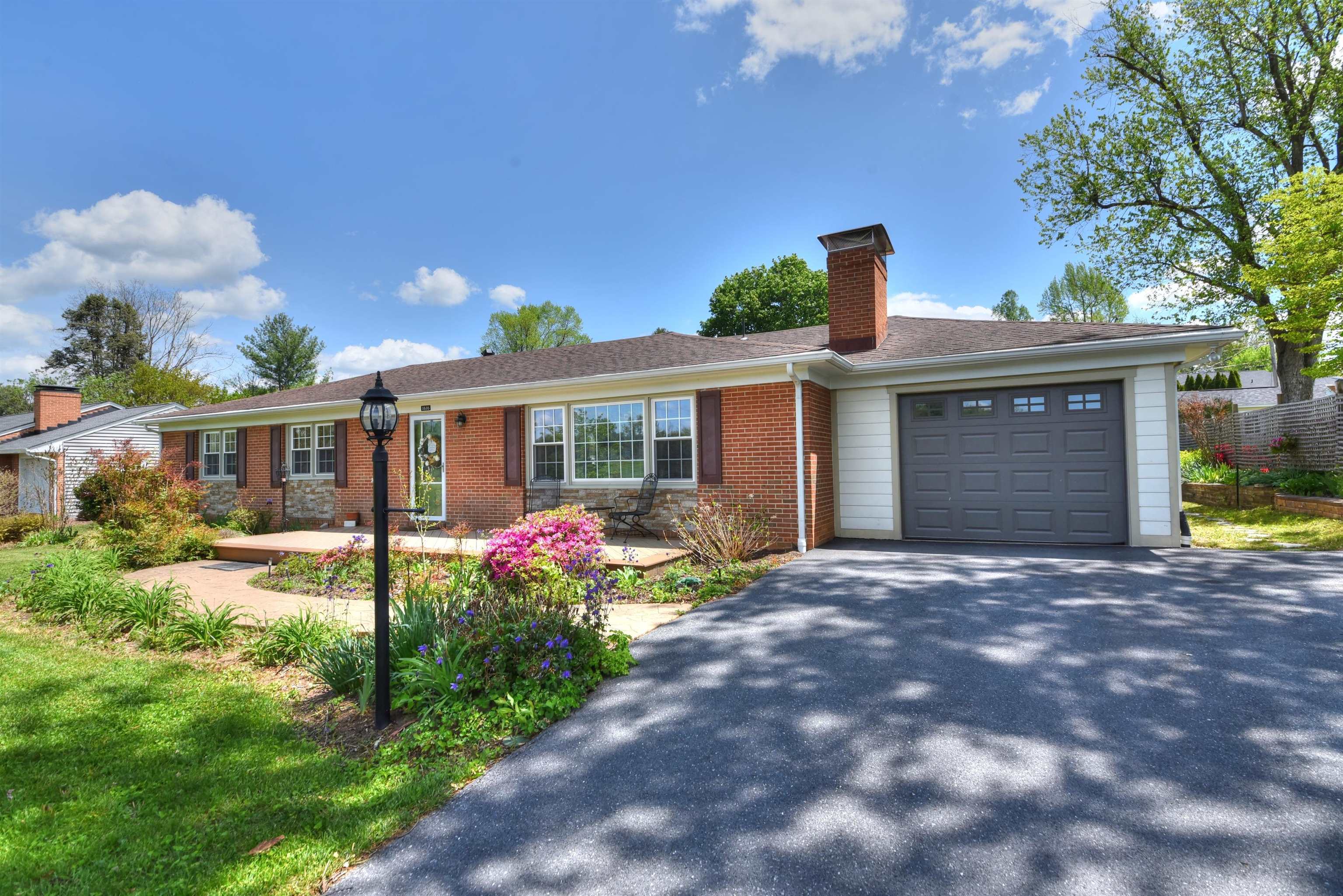 1616 ARMISTEAD RD, WAYNESBORO, Virginia 22980, 3 Bedrooms Bedrooms, ,2 BathroomsBathrooms,Residential,1616 ARMISTEAD RD,664019 MLS # 664019