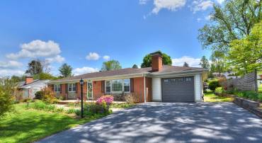 1616 ARMISTEAD RD, WAYNESBORO, Virginia 22980, 3 Bedrooms Bedrooms, ,2 BathroomsBathrooms,Residential,1616 ARMISTEAD RD,664019 MLS # 664019