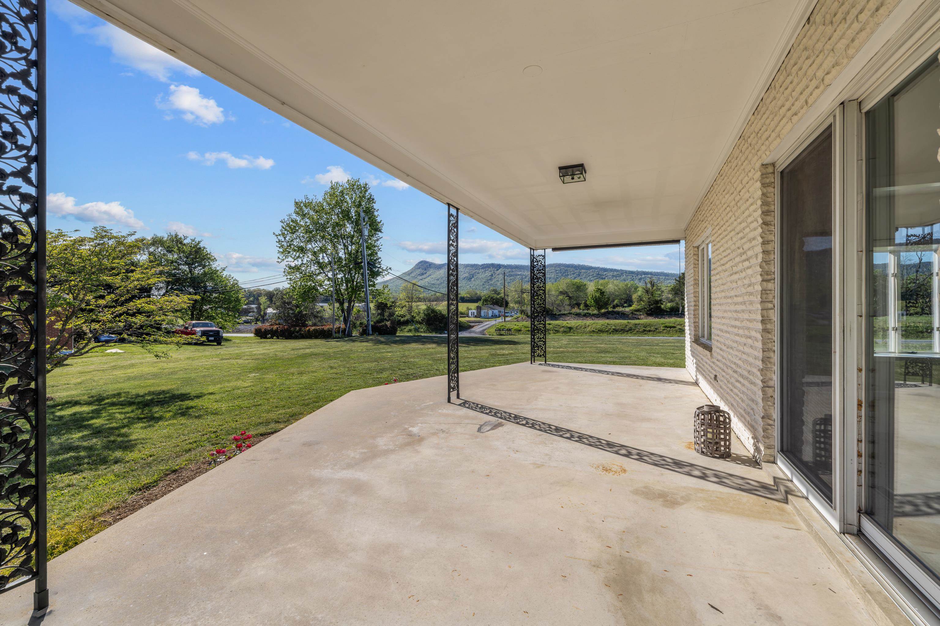 10304 SPOTSWOOD TRL, MCGAHEYSVILLE, Virginia 22840, 5 Bedrooms Bedrooms, ,3 BathroomsBathrooms,Residential,10304 SPOTSWOOD TRL,664022 MLS # 664022