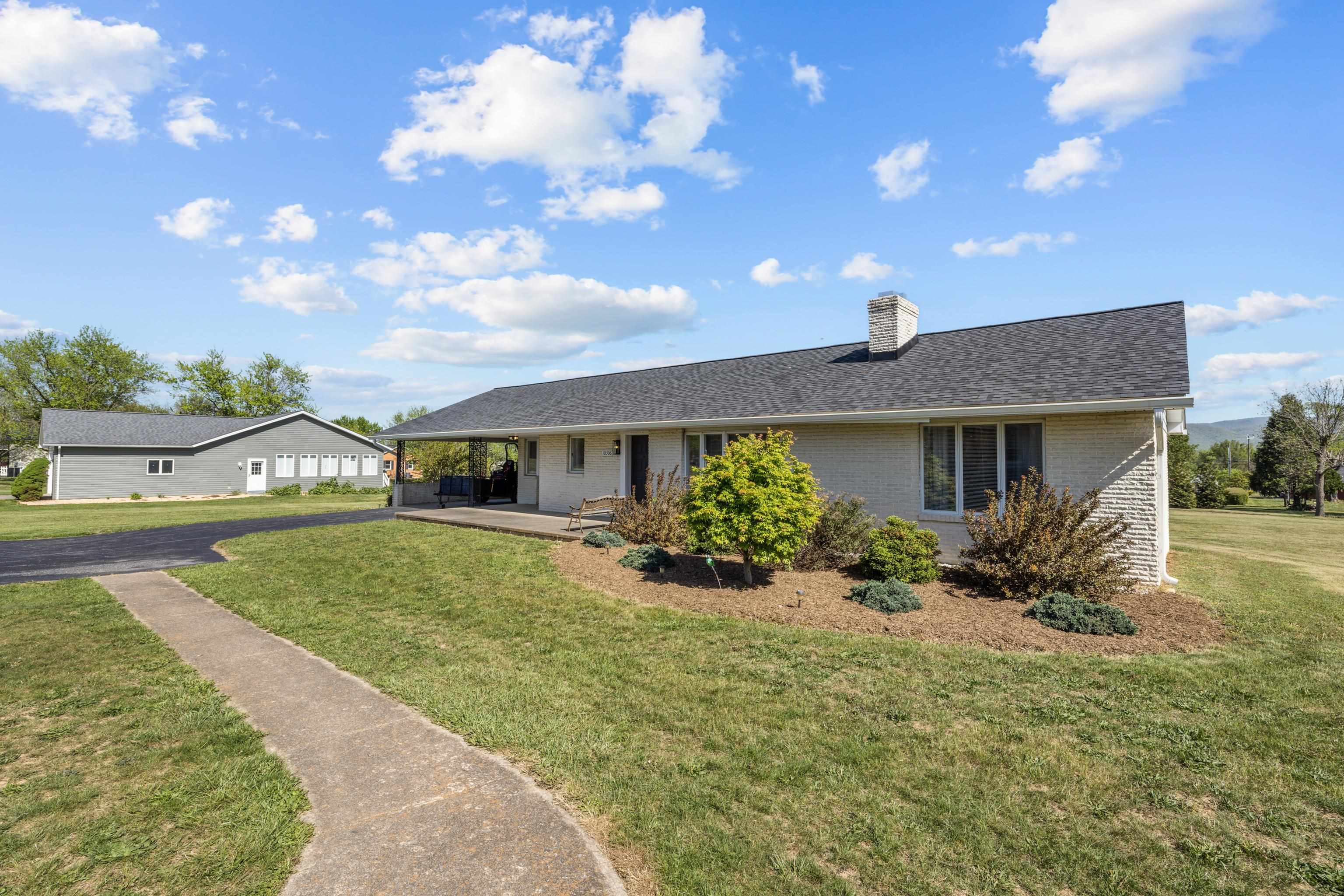10304 SPOTSWOOD TRL, MCGAHEYSVILLE, Virginia 22840, 5 Bedrooms Bedrooms, ,3 BathroomsBathrooms,Residential,10304 SPOTSWOOD TRL,664022 MLS # 664022