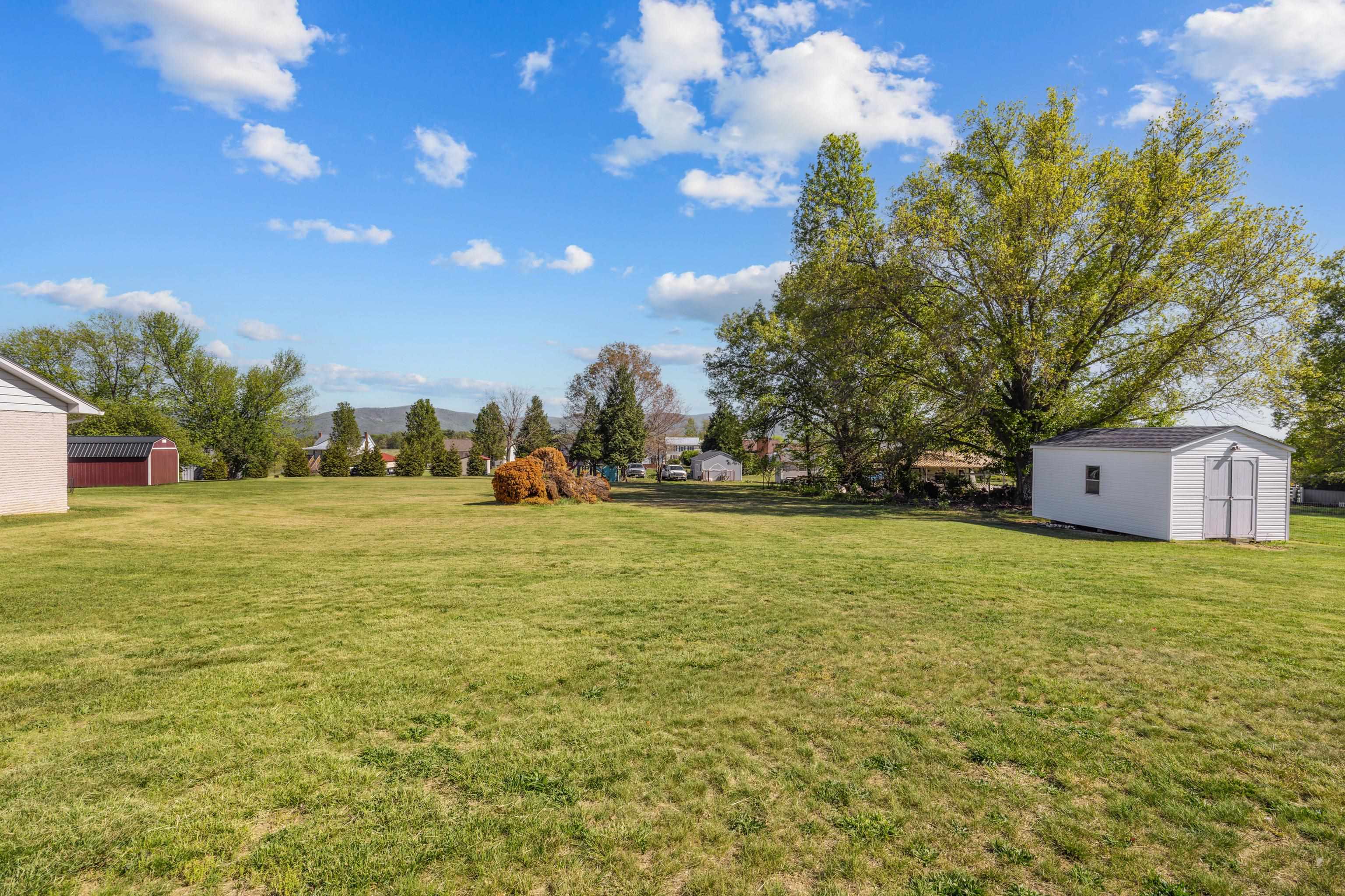 10304 SPOTSWOOD TRL, MCGAHEYSVILLE, Virginia 22840, 5 Bedrooms Bedrooms, ,3 BathroomsBathrooms,Residential,10304 SPOTSWOOD TRL,664022 MLS # 664022