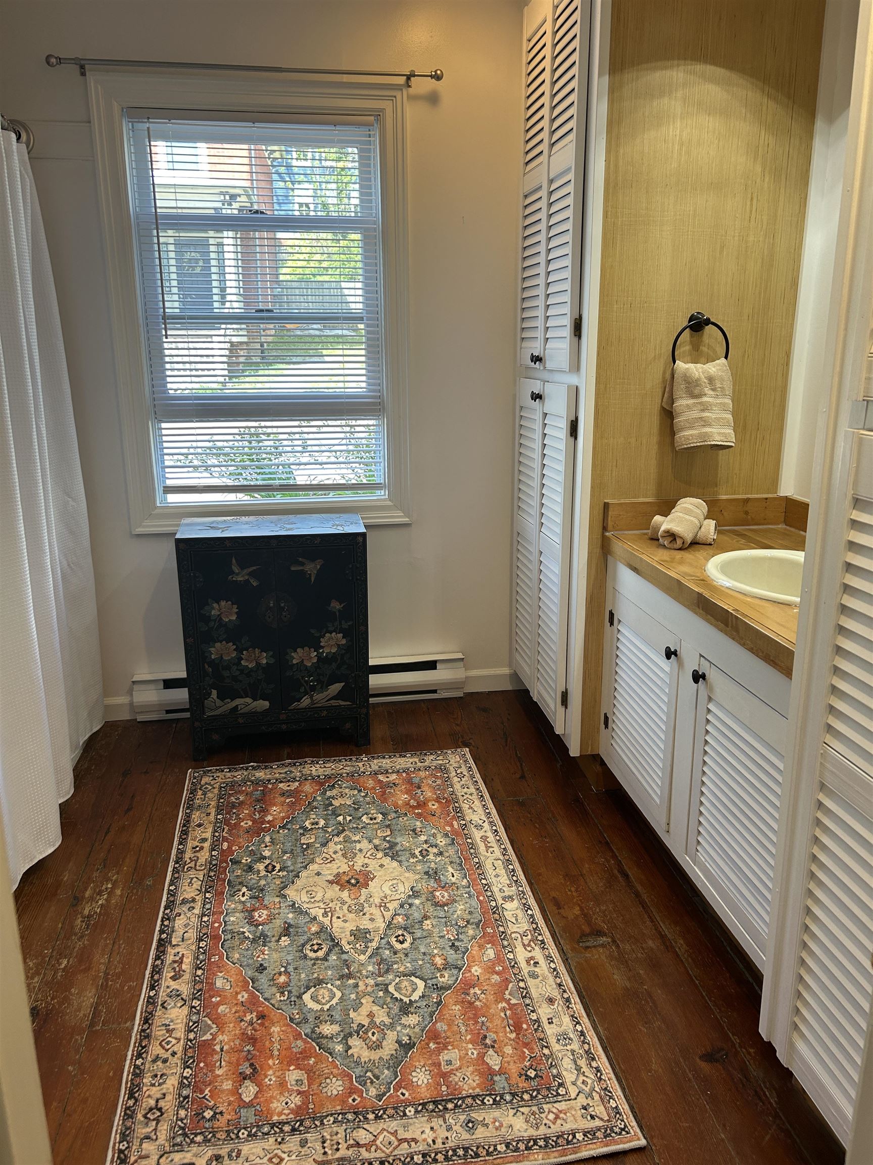 519 W FREDERICK ST, STAUNTON, Virginia 24401, 3 Bedrooms Bedrooms, ,4 BathroomsBathrooms,Residential,519 W FREDERICK ST,664030 MLS # 664030