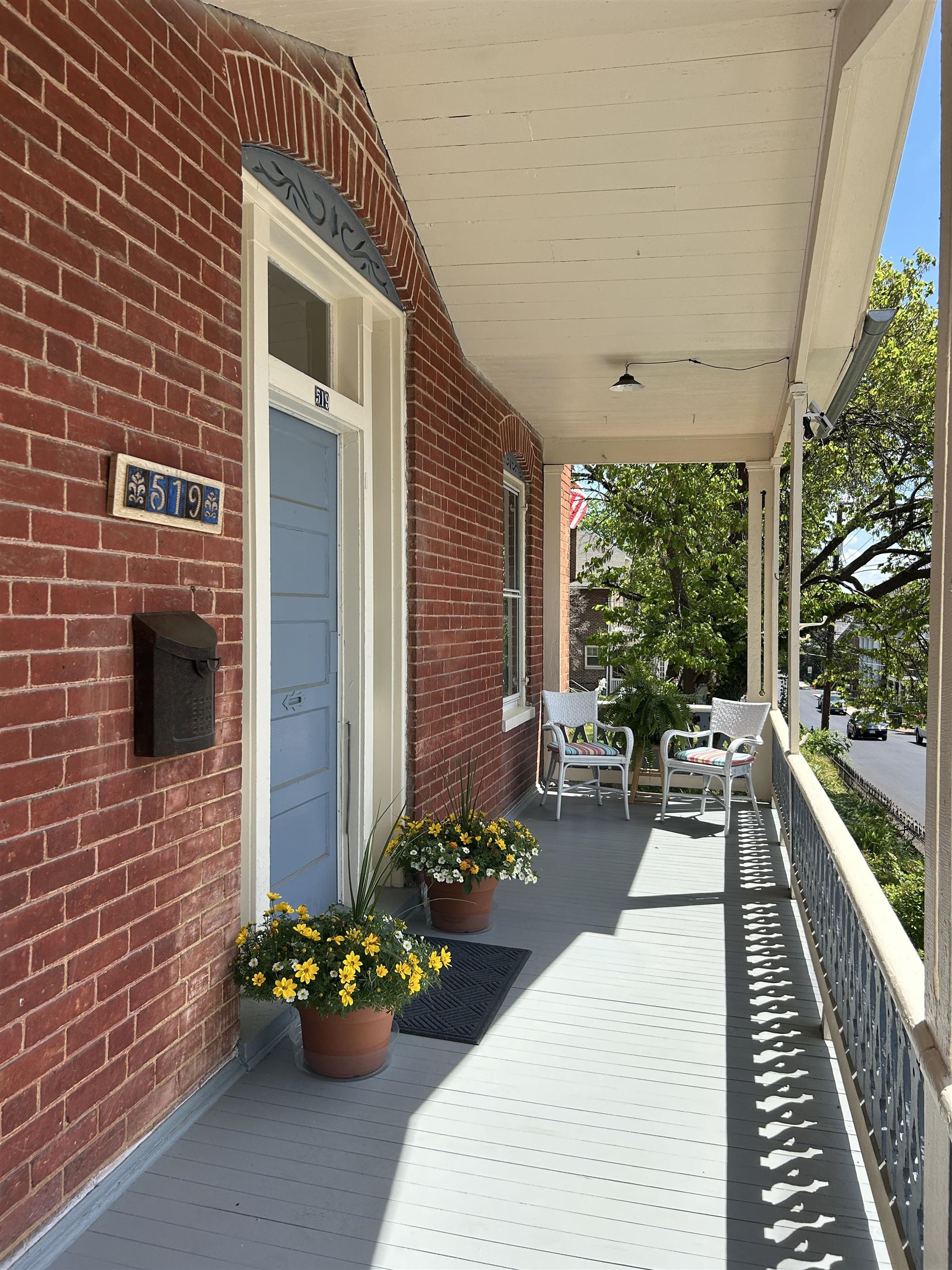 519 W FREDERICK ST, STAUNTON, Virginia 24401, 3 Bedrooms Bedrooms, ,4 BathroomsBathrooms,Residential,519 W FREDERICK ST,664030 MLS # 664030
