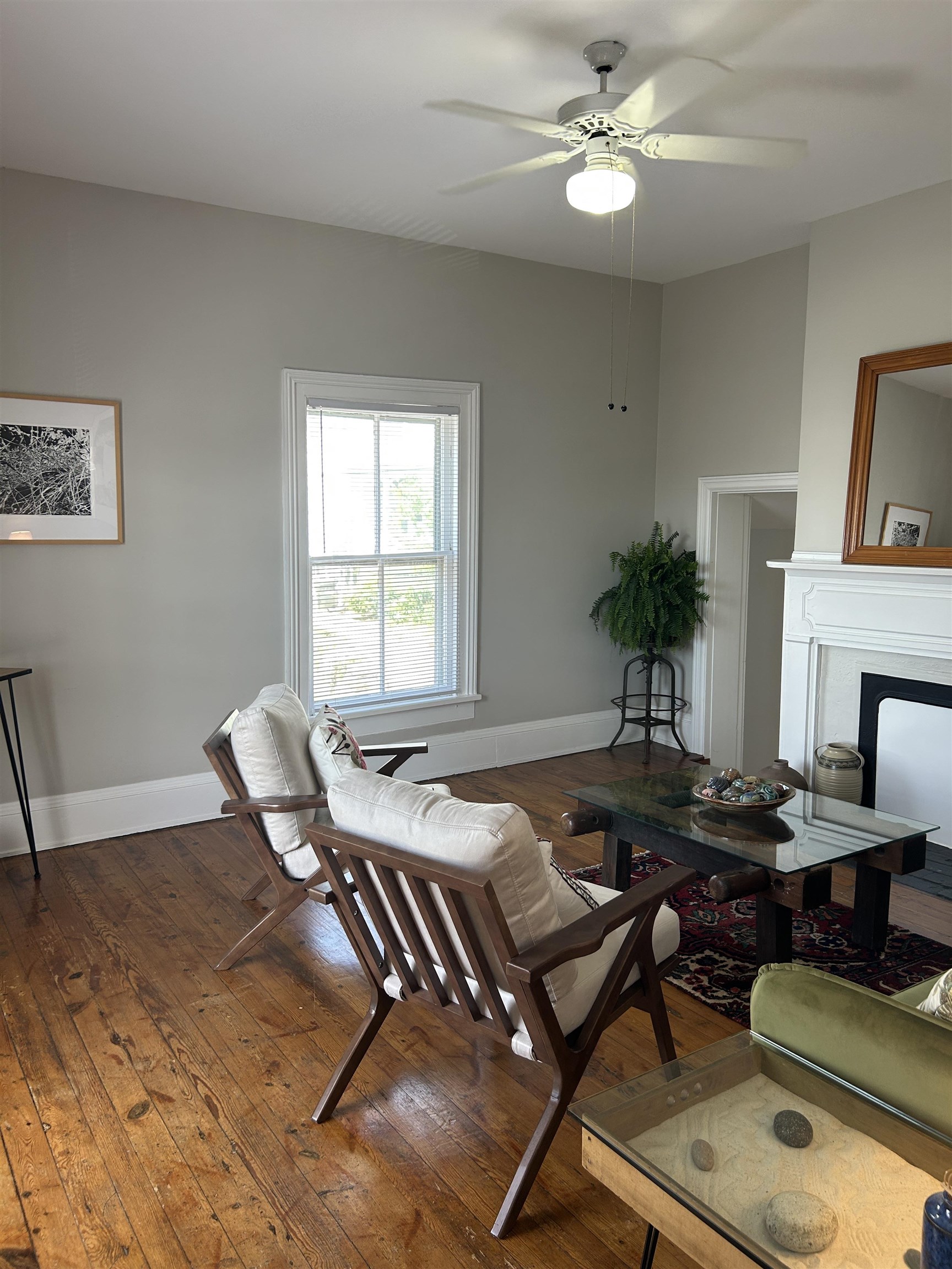 519 W FREDERICK ST, STAUNTON, Virginia 24401, 3 Bedrooms Bedrooms, ,4 BathroomsBathrooms,Residential,519 W FREDERICK ST,664030 MLS # 664030