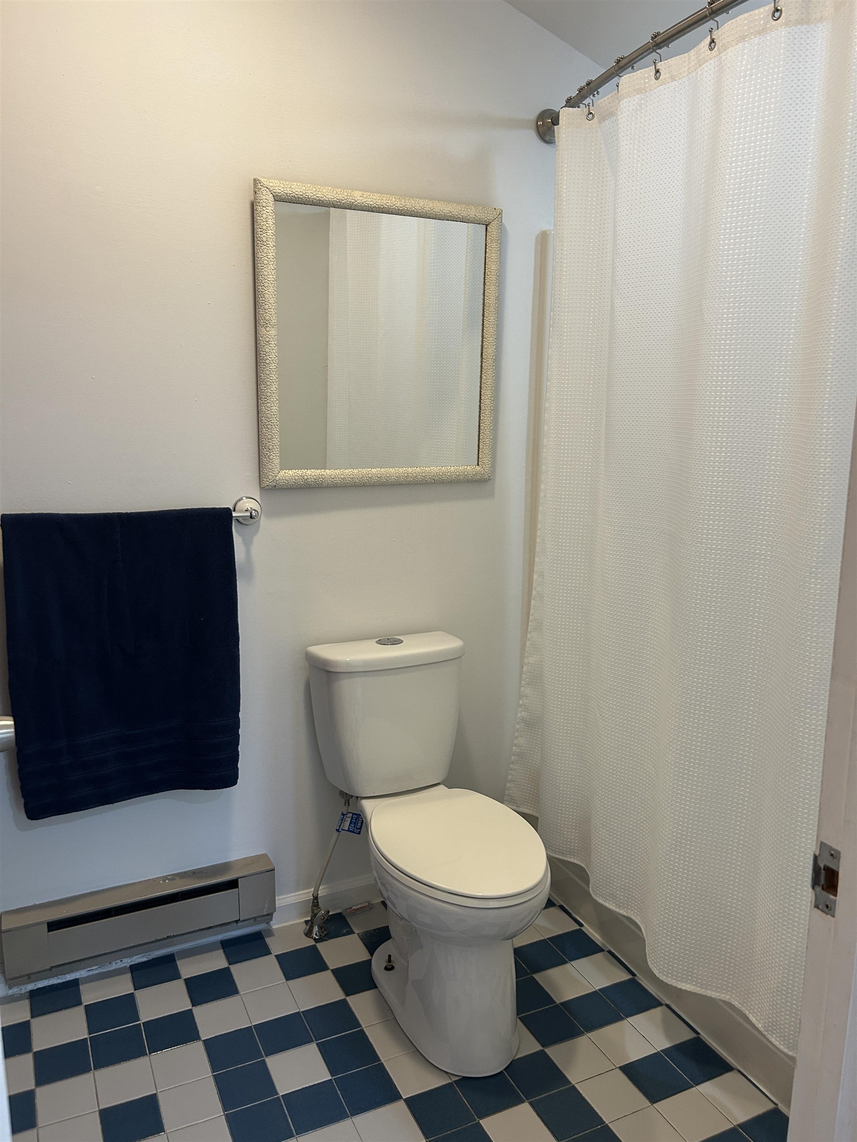 519 W FREDERICK ST, STAUNTON, Virginia 24401, 3 Bedrooms Bedrooms, ,4 BathroomsBathrooms,Residential,519 W FREDERICK ST,664030 MLS # 664030