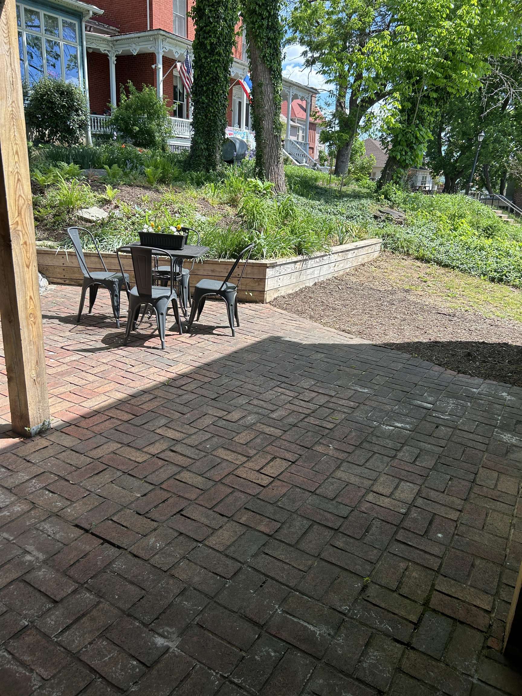 519 W FREDERICK ST, STAUNTON, Virginia 24401, 3 Bedrooms Bedrooms, ,4 BathroomsBathrooms,Residential,519 W FREDERICK ST,664030 MLS # 664030