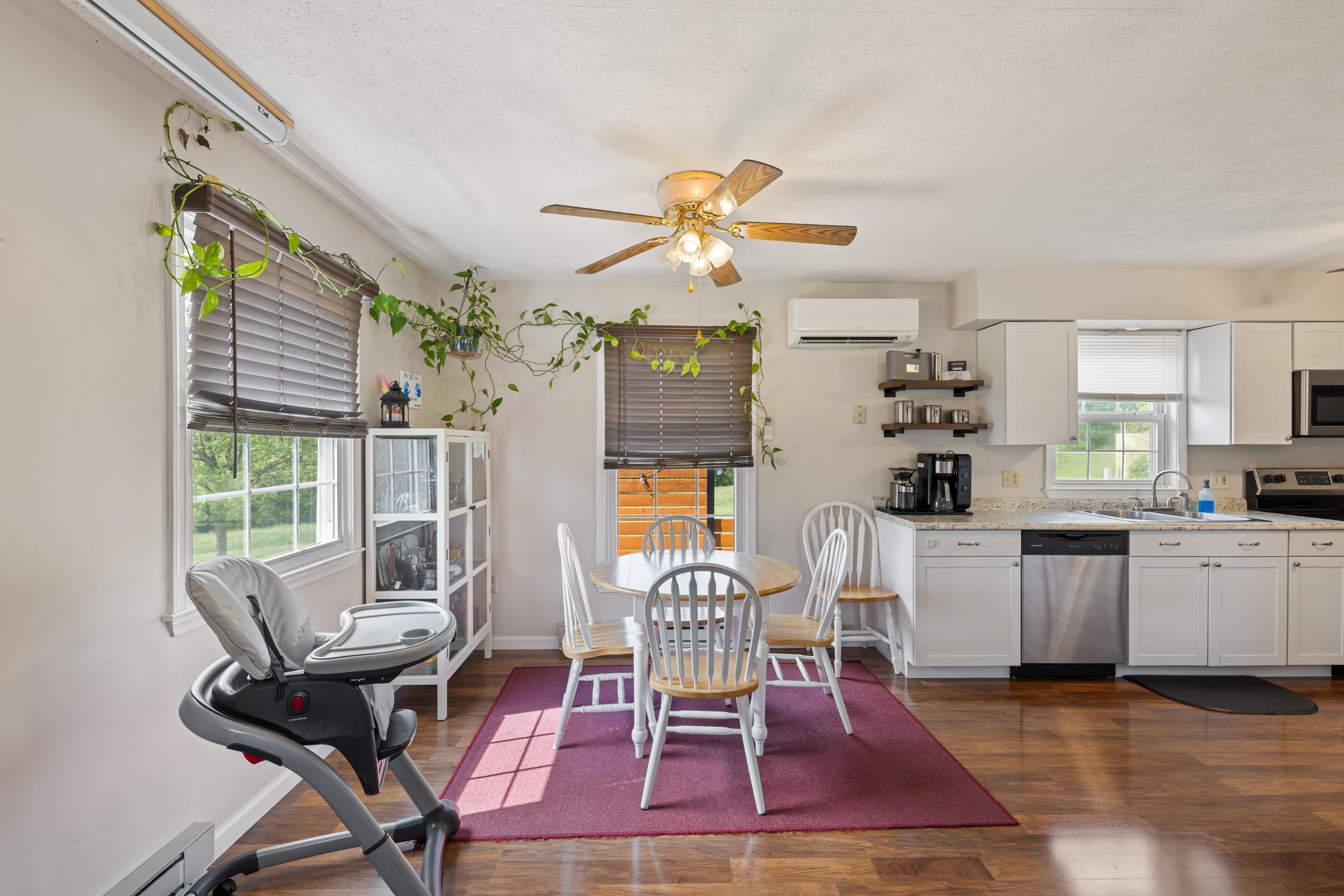 121 SUN BEAU CT, NEW MARKET, Virginia 22844, 3 Bedrooms Bedrooms, ,2 BathroomsBathrooms,Residential,121 SUN BEAU CT,664040 MLS # 664040