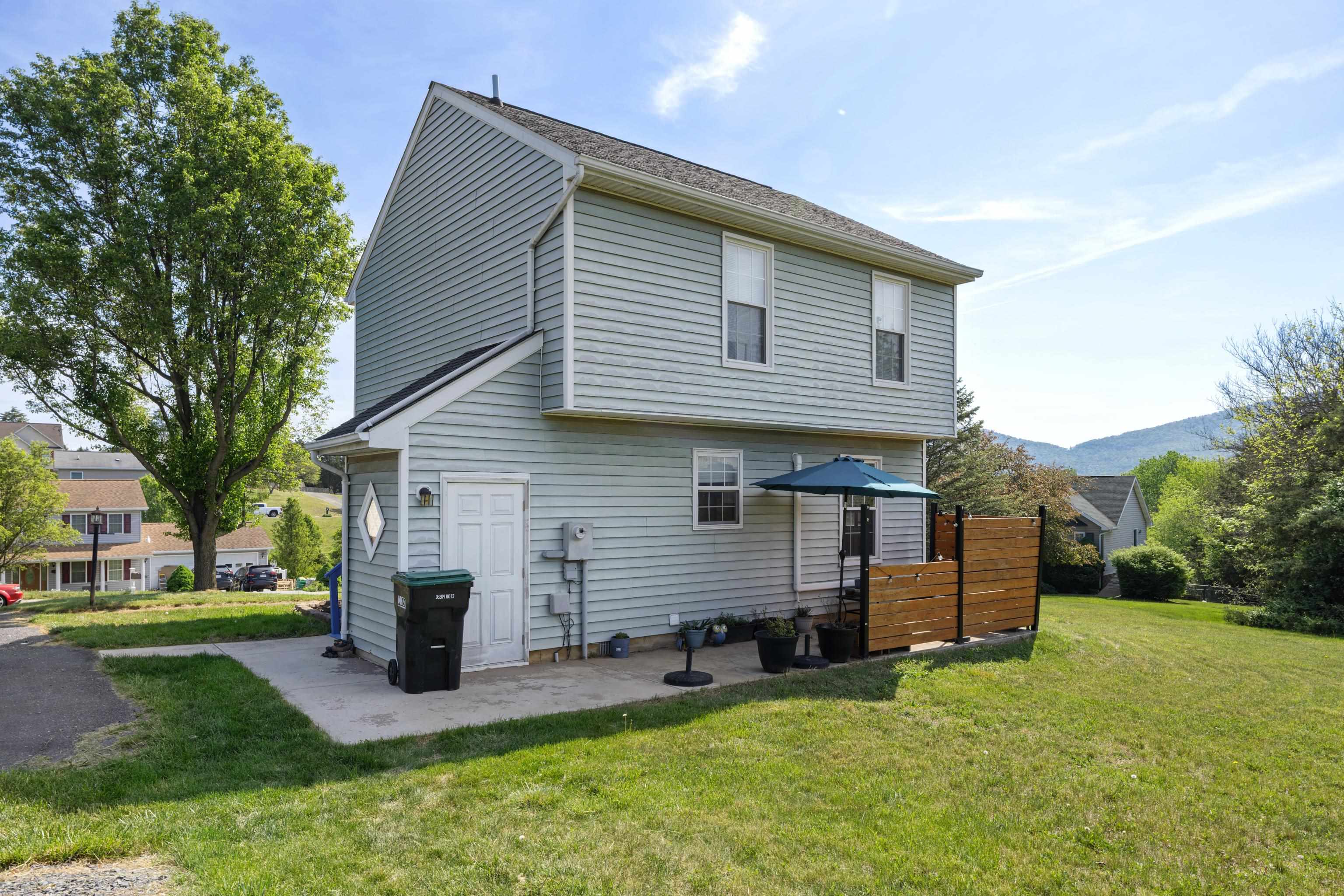 121 SUN BEAU CT, NEW MARKET, Virginia 22844, 3 Bedrooms Bedrooms, ,2 BathroomsBathrooms,Residential,121 SUN BEAU CT,664040 MLS # 664040