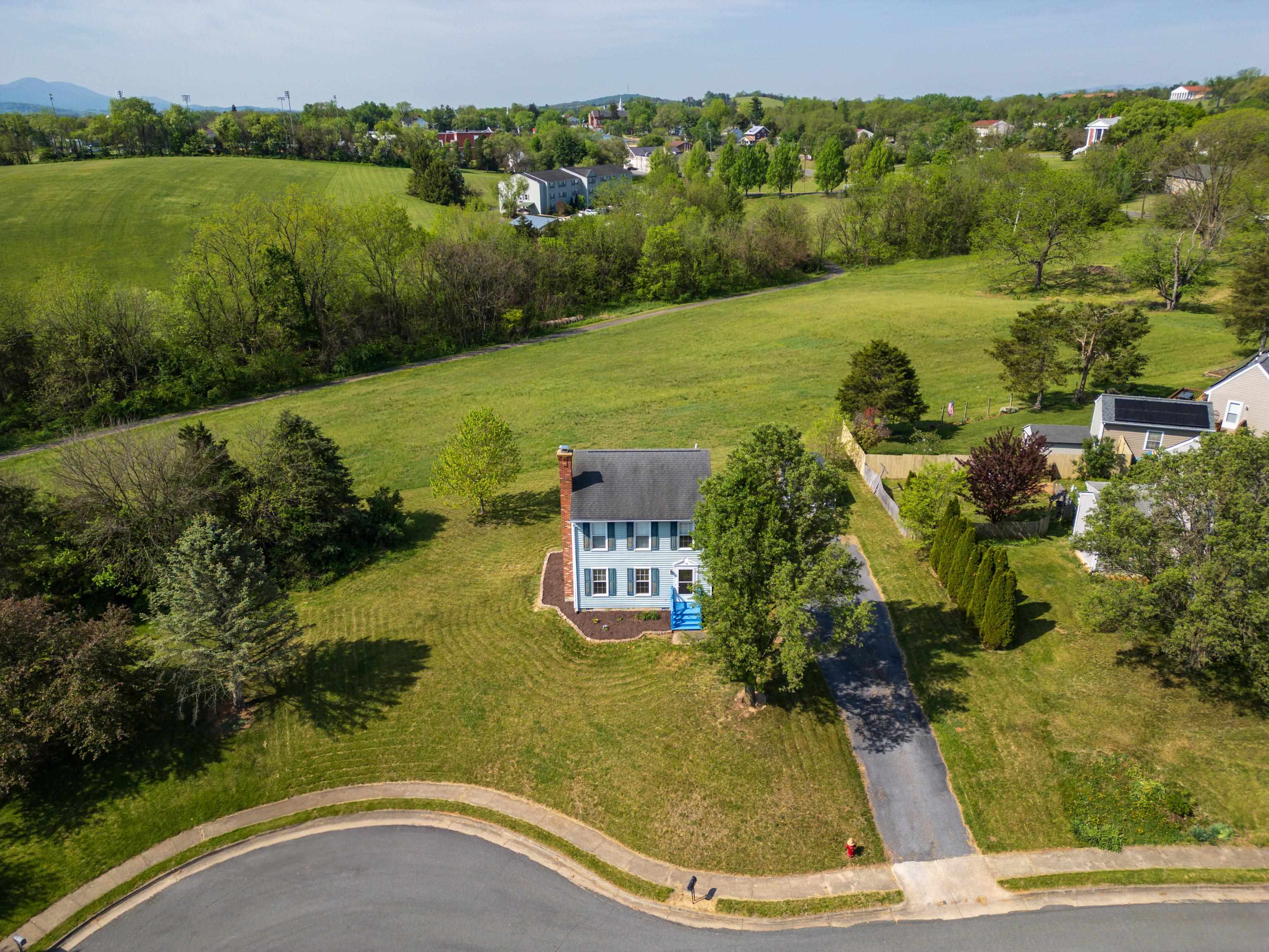 121 SUN BEAU CT, NEW MARKET, Virginia 22844, 3 Bedrooms Bedrooms, ,2 BathroomsBathrooms,Residential,121 SUN BEAU CT,664040 MLS # 664040
