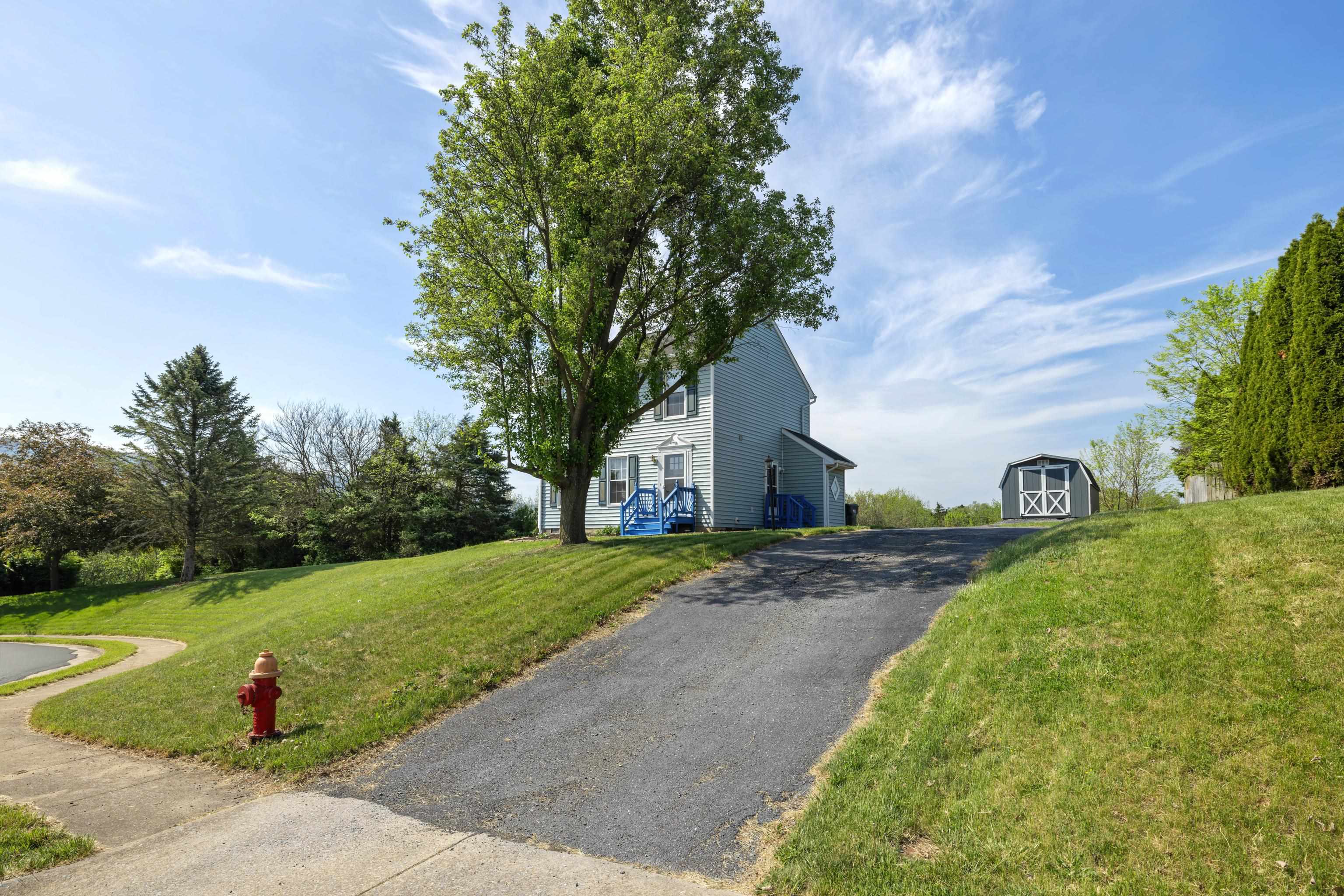 121 SUN BEAU CT, NEW MARKET, Virginia 22844, 3 Bedrooms Bedrooms, ,2 BathroomsBathrooms,Residential,121 SUN BEAU CT,664040 MLS # 664040
