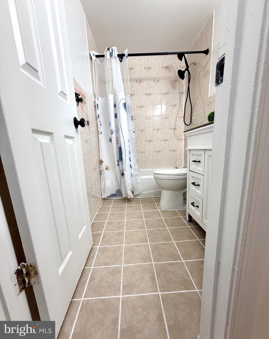 13727 MAHONEY DR, WOODBRIDGE, Virginia 22193, 3 Bedrooms Bedrooms, ,1 BathroomBathrooms,Residential,For sale,13727 MAHONEY DR,VAPW2090450 MLS # VAPW2090450