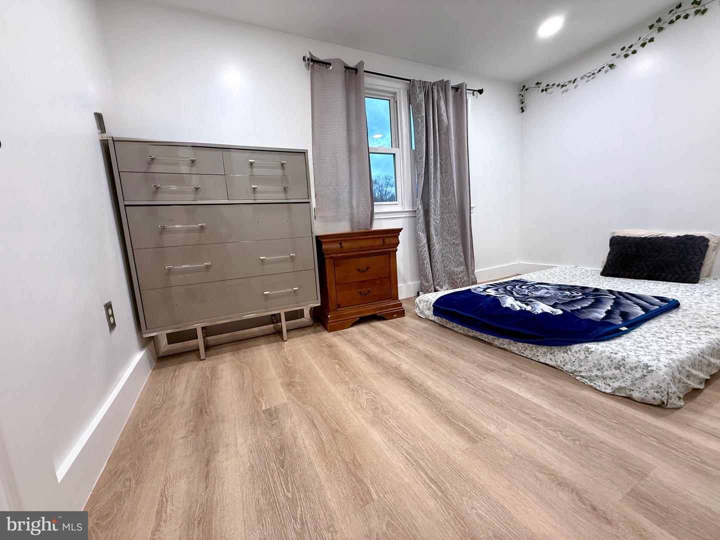 13727 MAHONEY DR, WOODBRIDGE, Virginia 22193, 3 Bedrooms Bedrooms, ,1 BathroomBathrooms,Residential,For sale,13727 MAHONEY DR,VAPW2090450 MLS # VAPW2090450