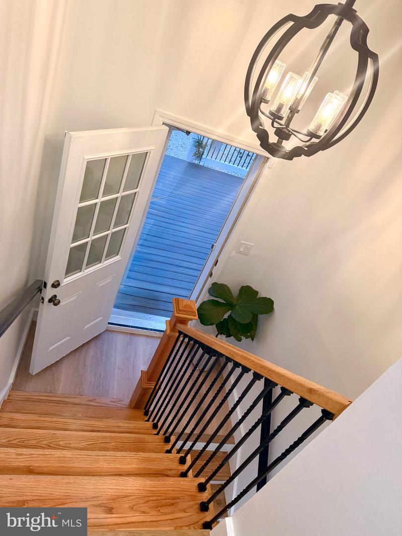 13727 MAHONEY DR, WOODBRIDGE, Virginia 22193, 3 Bedrooms Bedrooms, ,1 BathroomBathrooms,Residential,For sale,13727 MAHONEY DR,VAPW2090450 MLS # VAPW2090450